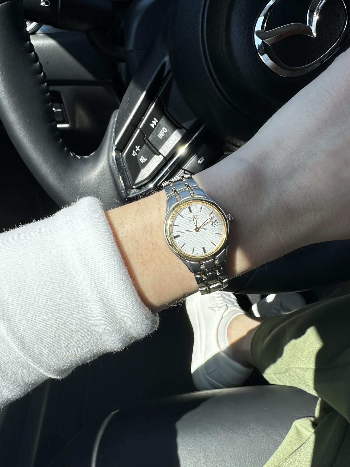 Womens Analogue Eco-Drive Watch with Stainless Steel Strap customer photo 1