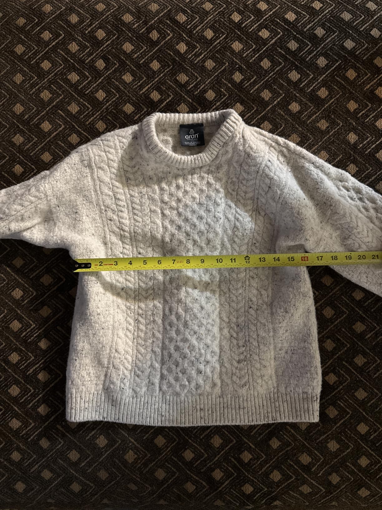 Inisheer Men's Irish Cable Crew Neck Knit Sweater - 100% Merino Wool customer photo 2