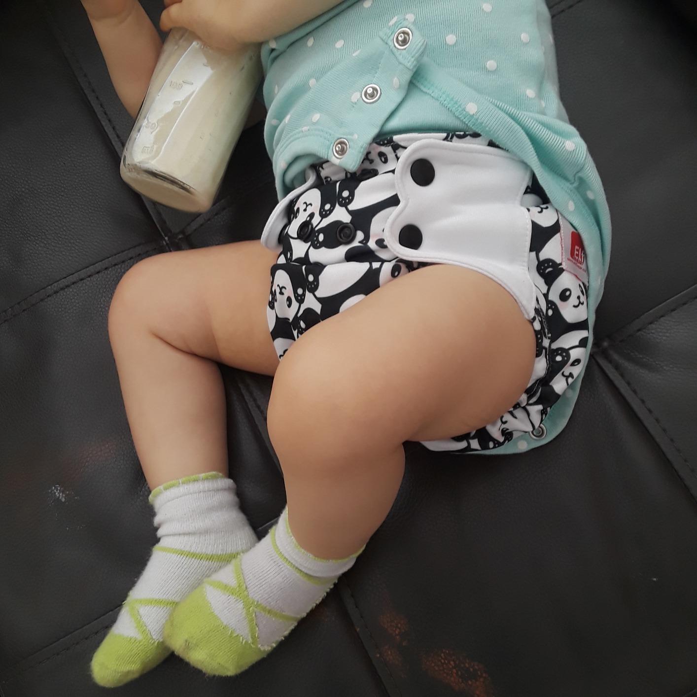 OsoCozy - Organic Flat Cloth Diapers (Dozen) - 27 x 30.5 - One-Layer Nappies Made of Soft, Durable 100% Birdseye Cotton - The Best Organic Diapers - Sold by the Dozen customer photo 2