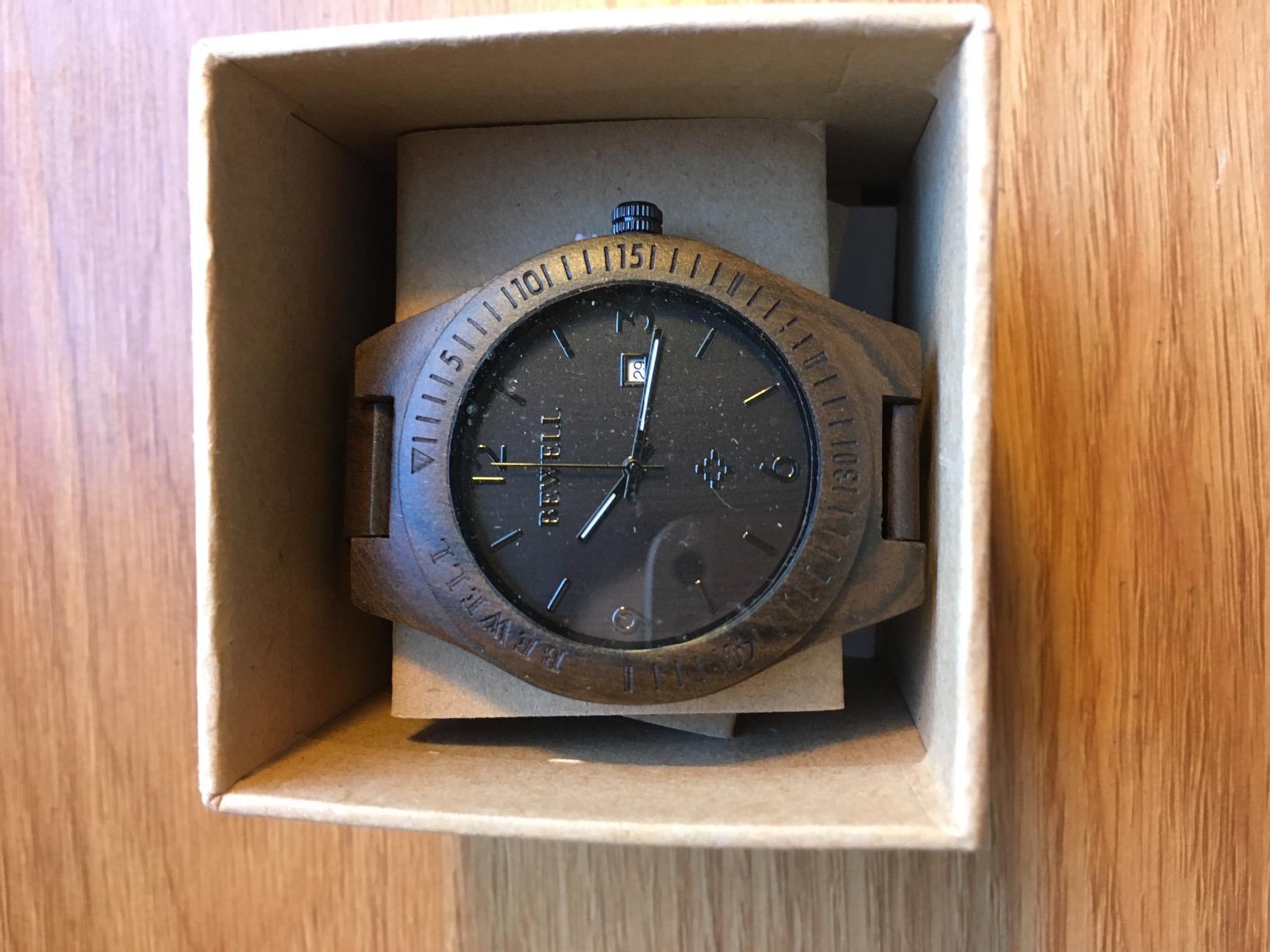 BEWELL ZS-W086B Wooden Watch Men Gifts Handmade Date Display Quartz Movement Analog Lightweight Wood Wrist Watches customer photo 2