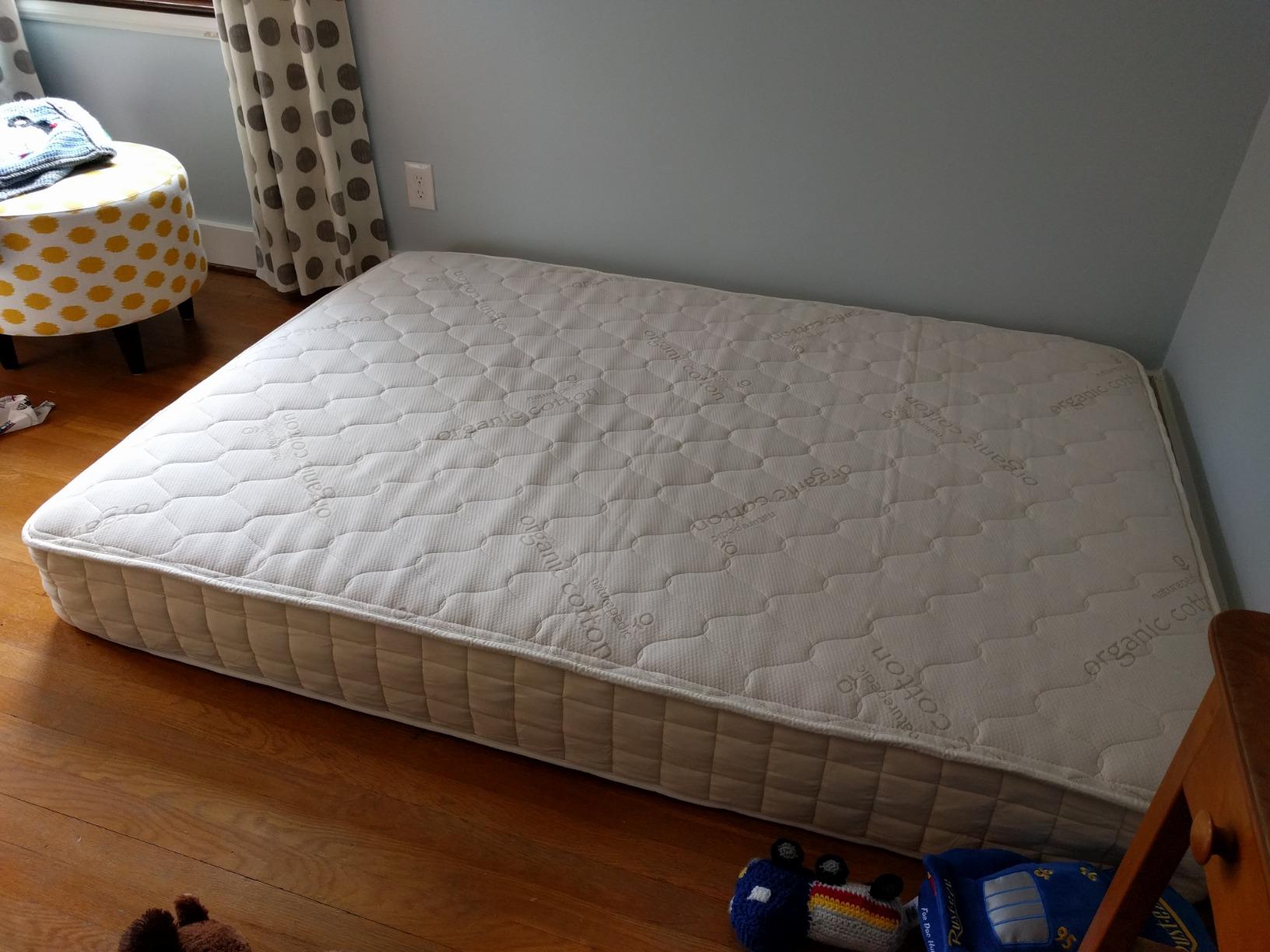 Naturepedic Verse Organic Kids Mattress - Queen Firm Mattress with Encased Coil Layers - Quilted and Waterproof Sides - Universal Comfort Mattress for Trundle Bed and Bunk Bed customer photo 2