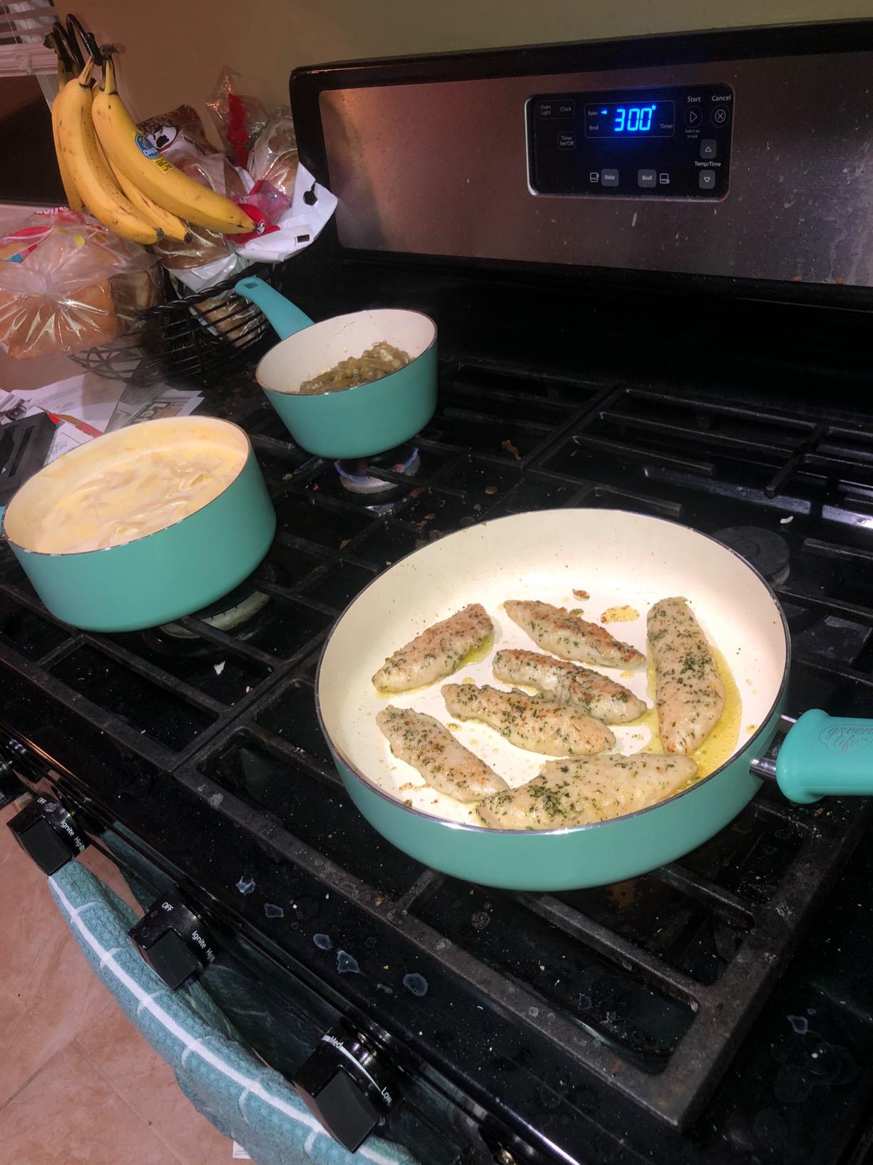 GreenLife Soft Grip 16 Piece Cookware Set, Non-Toxic PFAS-Free Ceramic Nonstick, Pots, Frying, Sauce, Saute, Glass Lids, Stay-Cool Handles, Wobble Free Bases, Dishwasher & Oven Safe, Turquoise customer photo 1