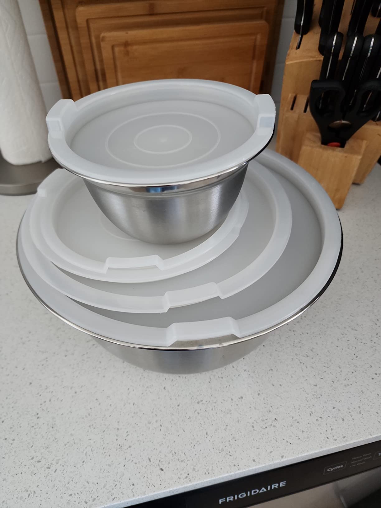 FineDine Stainless Steel Mixing Bowls Set with Lids, Home Kitchen Cooking Essentials Household Must Haves for Baking, 5 Pieces customer photo 1
