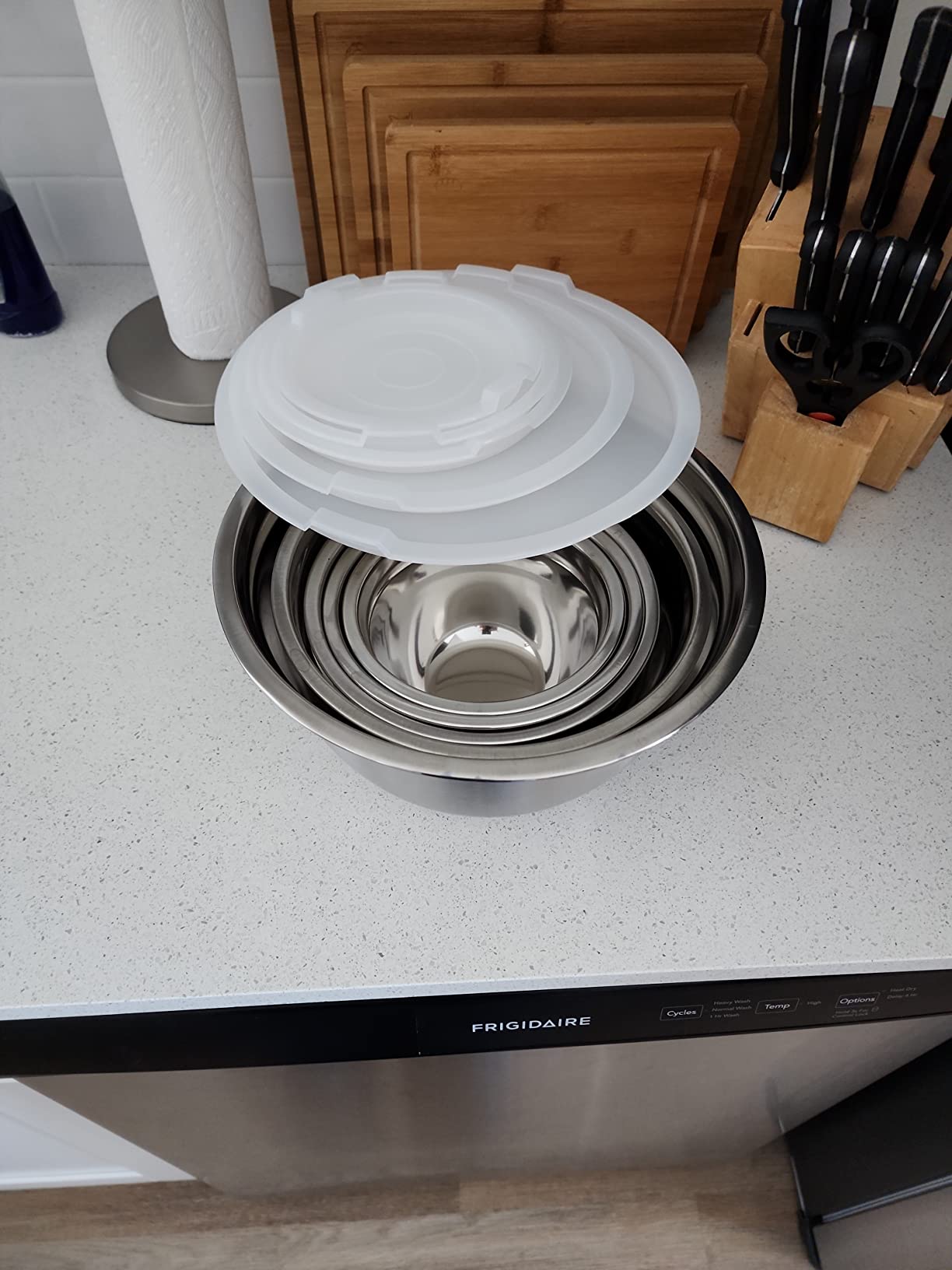 FineDine Stainless Steel Mixing Bowls Set with Lids, Home Kitchen Cooking Essentials Household Must Haves for Baking, 5 Pieces customer photo 2