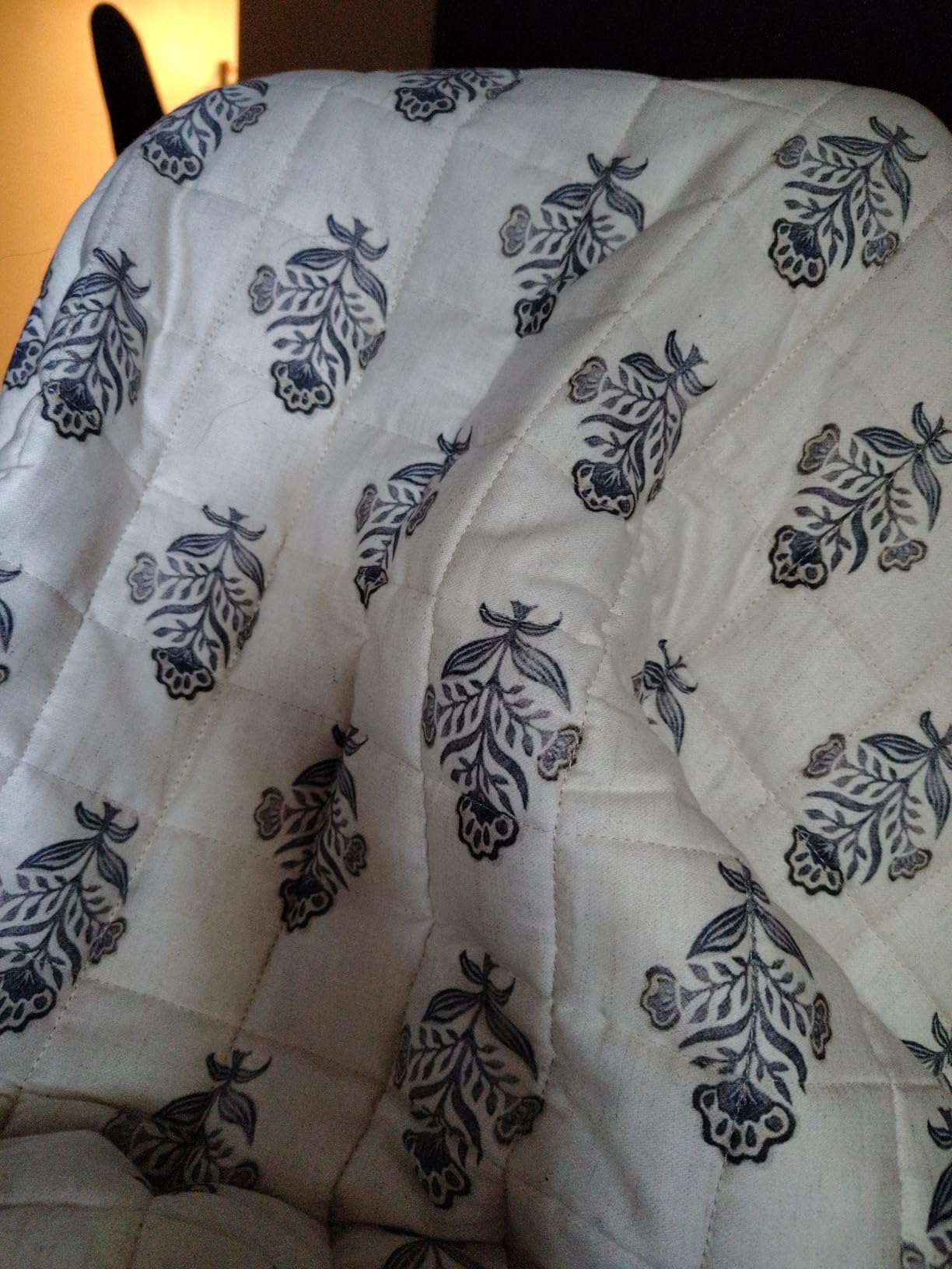 YnM 15lbs Weighted Blanket for Adults, Heavy Bed Throw Blanket with Cooling Glass Beads for All Season Use, Ideal for ~140lbs (48x72 Inches, Twin/Full, Dark Grey) customer photo 1