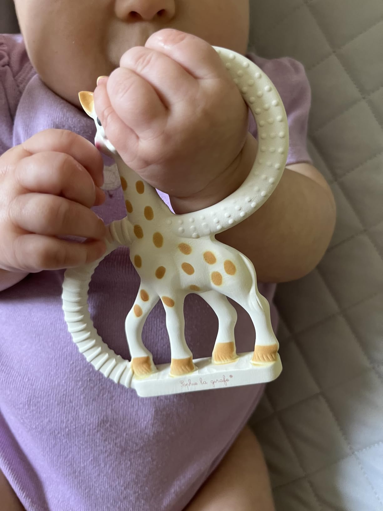 Sophie la girafe Teething Ring for Babies, Made from Natural Rubber, Soft Easy to Hold Baby Teether with Multi Texture Gum Relief, BPA and Phthalate Free customer photo 1