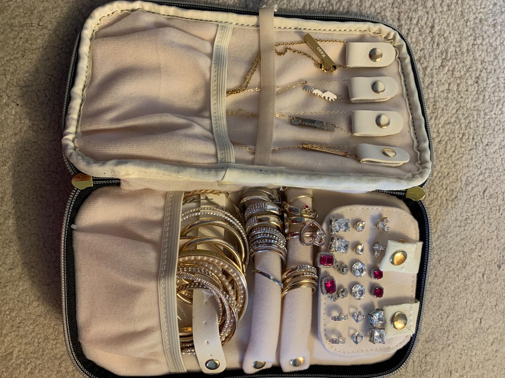 Teamoy Double Layer Jewelry Organizer, Quilted Jewelry Travel Case for Rings, Necklaces, Earrings, Bracelets and More, Black-Bag Only customer photo 1