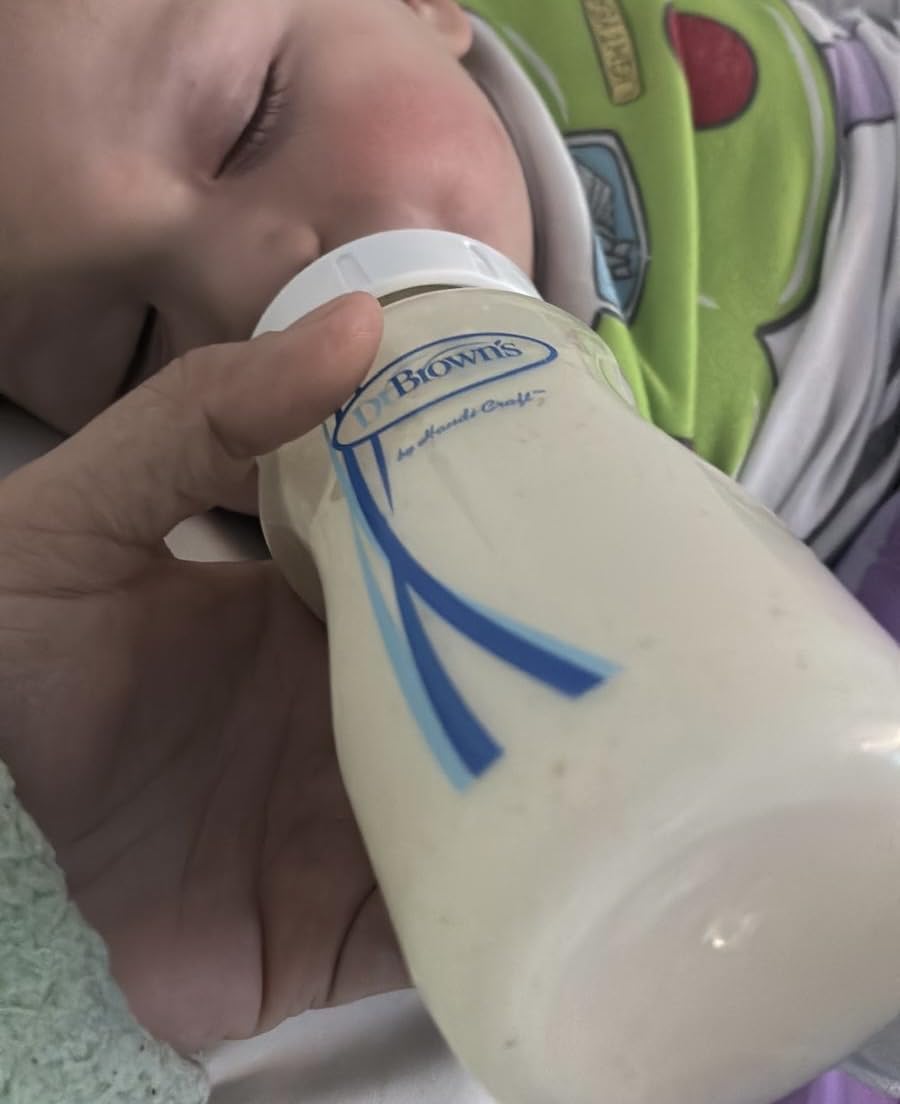Dr. Brown's Natural Flow Anti-Colic Options+ Wide-Neck Baby Bottles 5 oz/150 mL, with Level 1 Slow Flow Nipple, 4 Pack, 0m+ customer photo 2