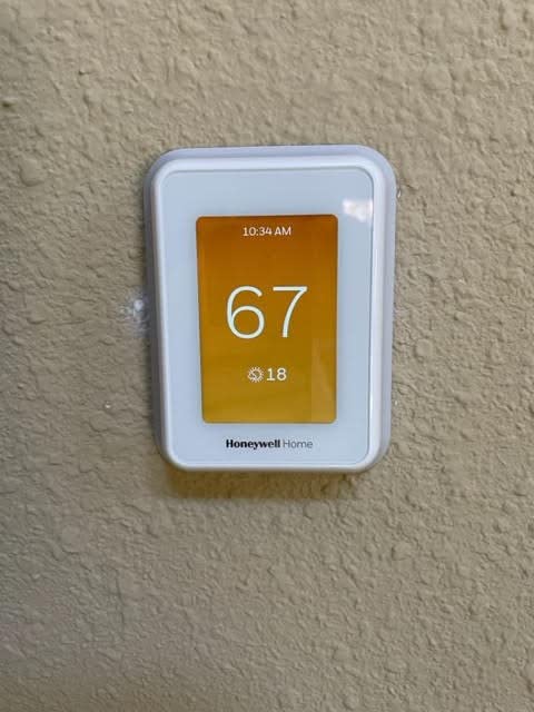 Honeywell Home T9 WIFI Smart Thermostat, Smart Room Sensor Ready, Touchscreen Display, Alexa and Google Assist customer photo 1
