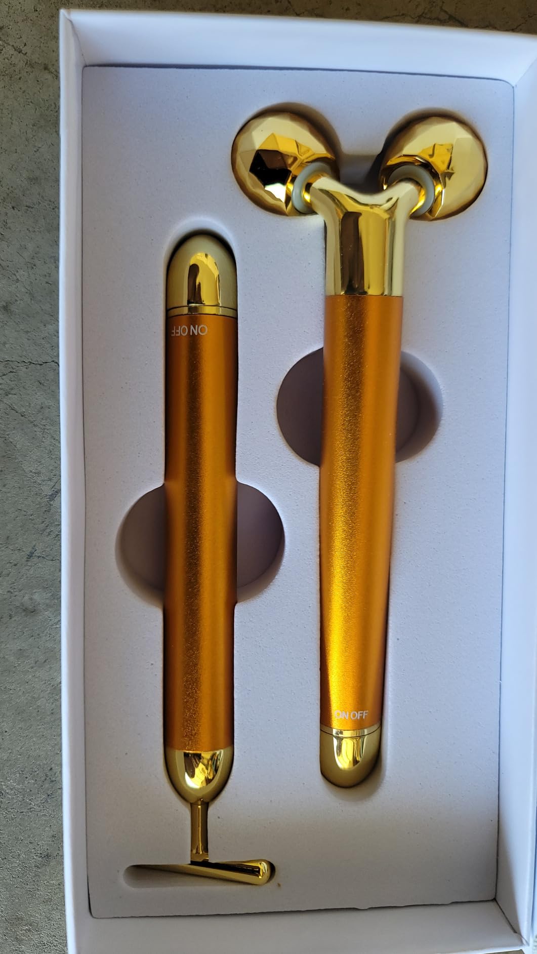 DANGSHAN 2-in-1 Electric Face Massager 24k Golden Facial Massager, 3D Roller and T Shape Facial Roller Massager Kit Skin Care Tools customer photo 1