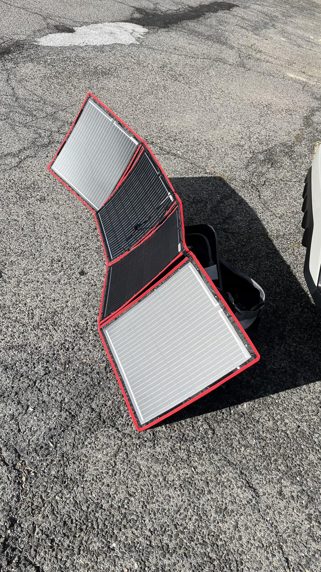 DOKIO 300W Portable Foldable Solar Panel Kit, Compact 19.3x37.4in Design 15.2lb with Standalone Controller and USB, Monocrystalline Charger for 12V Batteries, Power Stations, RV Camping Emergency Use customer photo 1