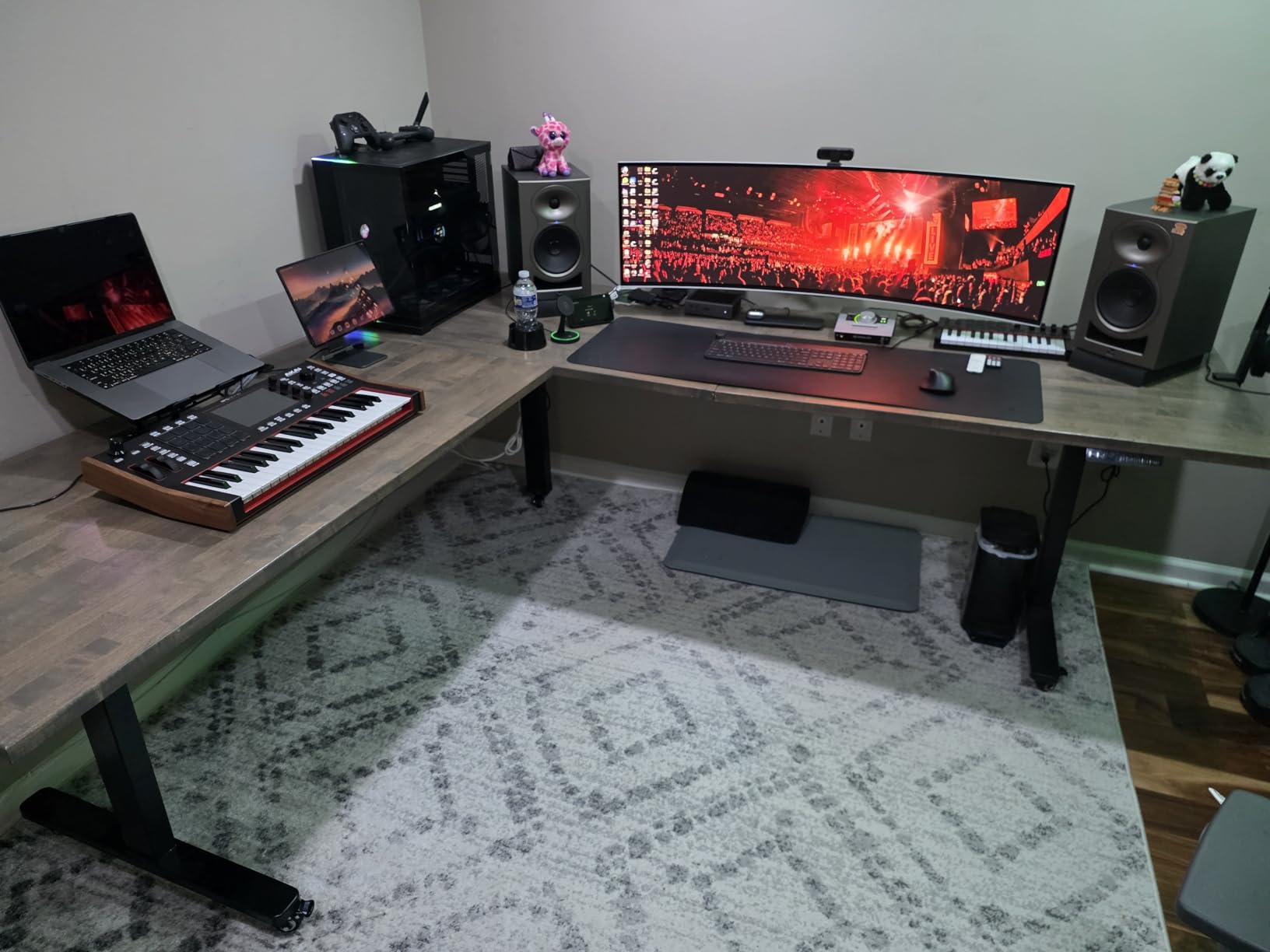 VIVO Electric Triple Motor Height Adjustable 3 Leg Corner Desk Frame, up to 300lbs, Sit Stand Ergonomic L Shaped Frame Only, Black, DESK-V130EB customer photo 1