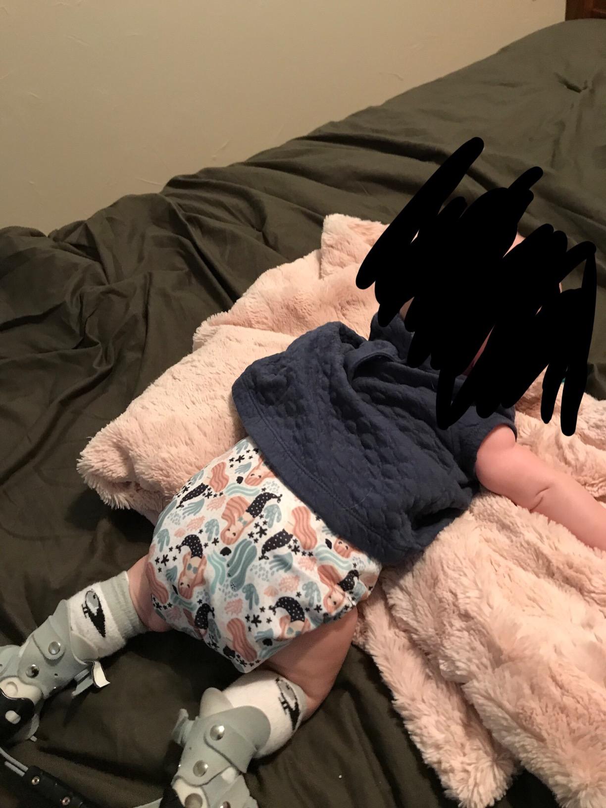 Simple Being Reusable Cloth Diapers, One Size Adjustable, Washable Soft Absorbent, Waterproof Cover, Eco-Friendly Unisex Baby Girl Boy, 6 Pack with 4-Layer Microfiber Inserts (Planes/Trains) customer photo 1
