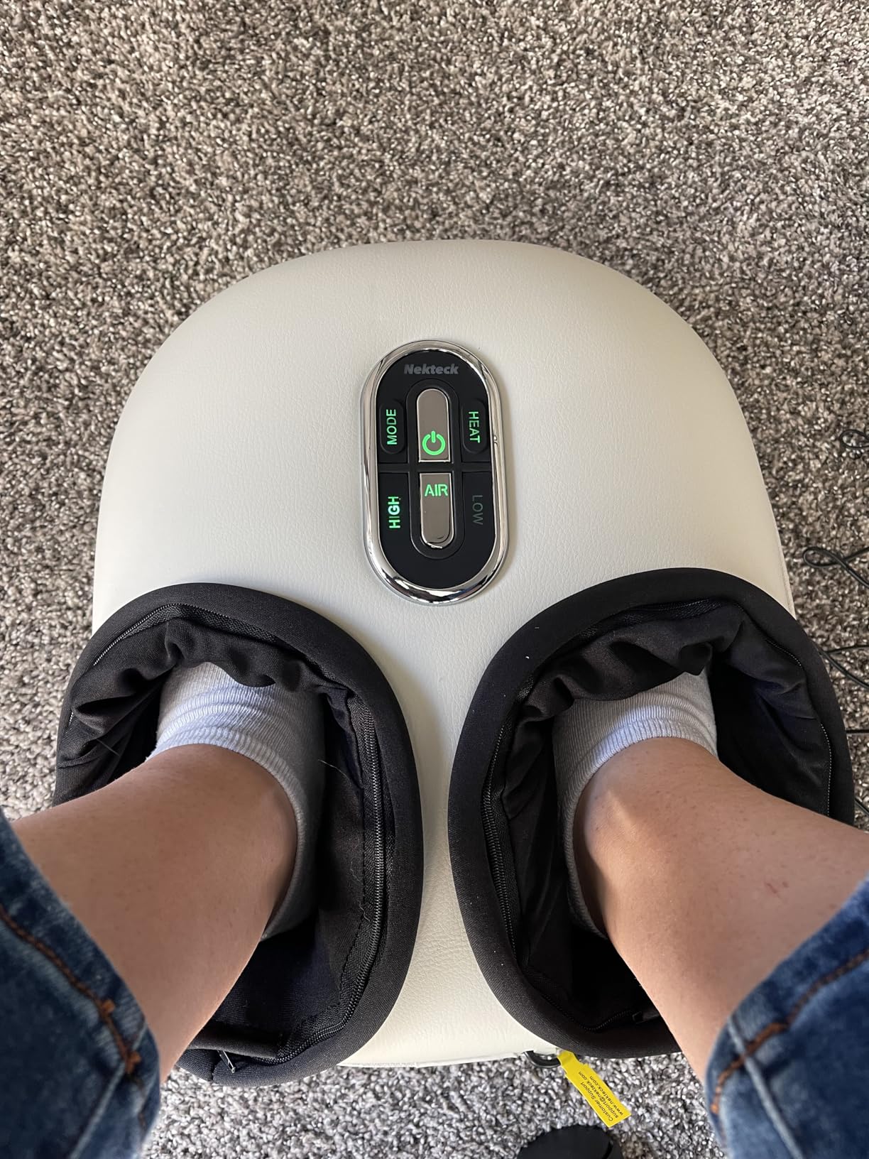 Nekteck Shiatsu Foot Massager with Heat [2026 Upgraded], 3 Modes Deep Kneading Therapy Air Compression, Feet Massage for Plantar Fasciitis, Relaxation Gifts for Men Women Mom Dad Birthday Father's Day customer photo 2