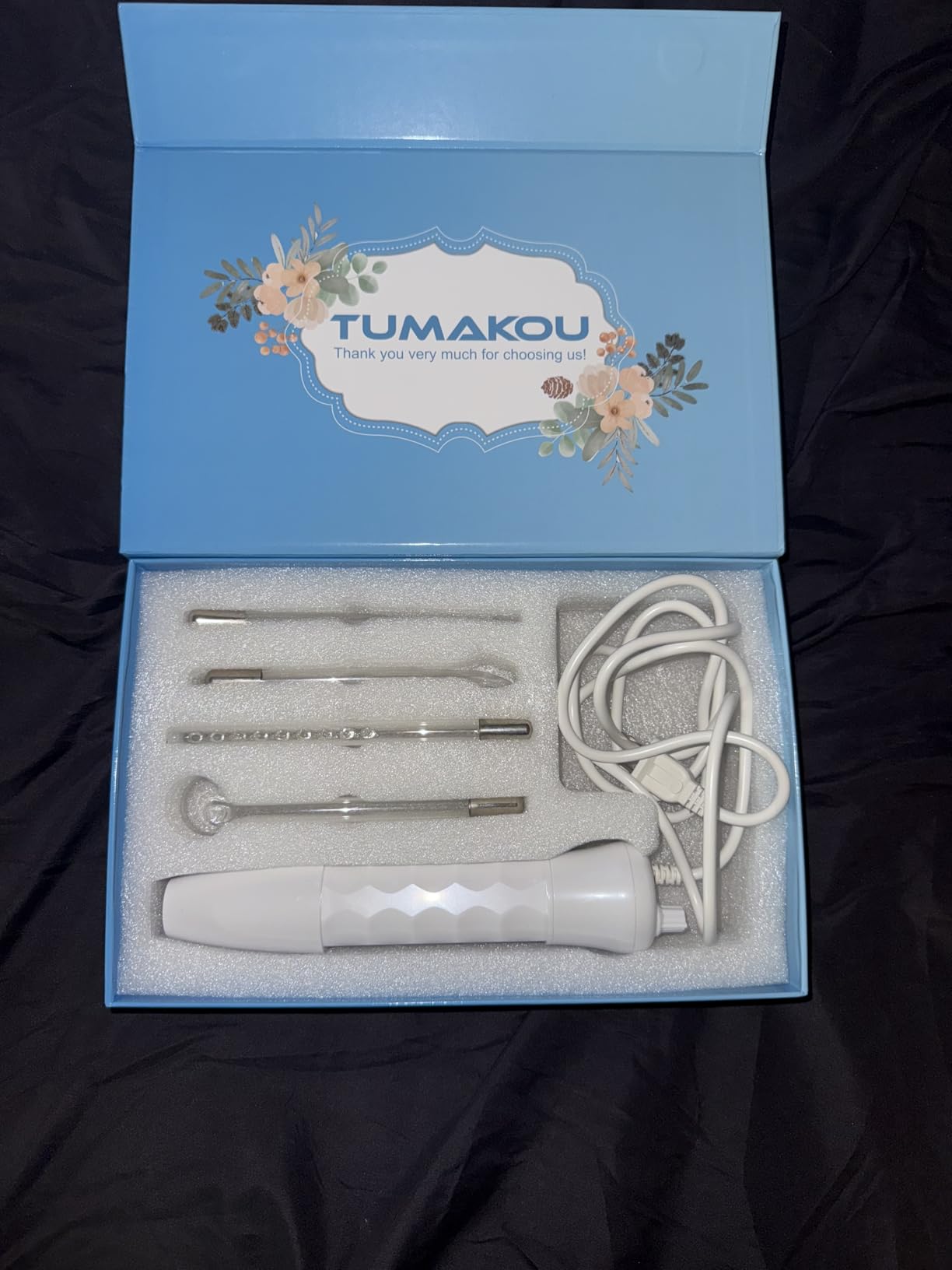 High Frequency Facial Machine - TUMAKOU Portable Handheld High Frequency Facial Skin Wand Machine with 4 Different Tubes customer photo 1