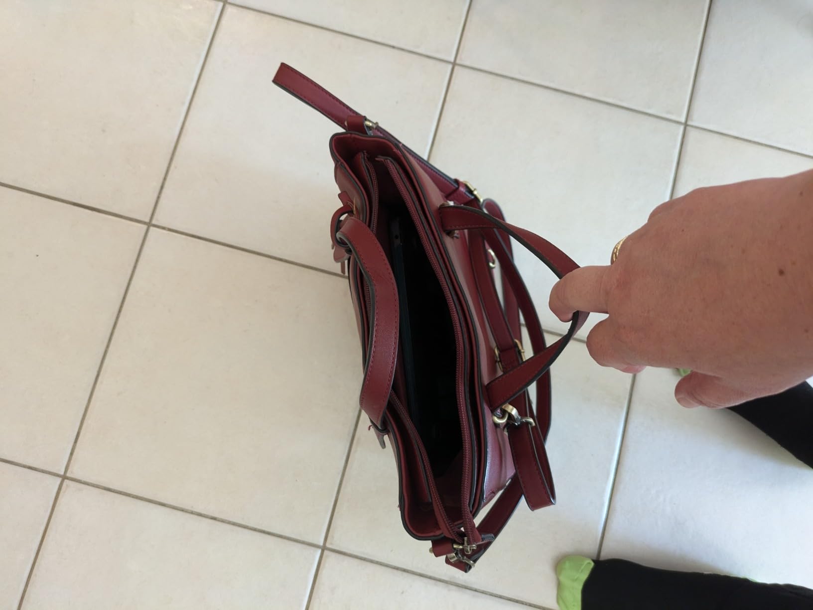 ECOSUSI Tote Bag Convertible Backpack for Women Vegan Leather Handbag Multifuction Shoulder Bag customer photo 2