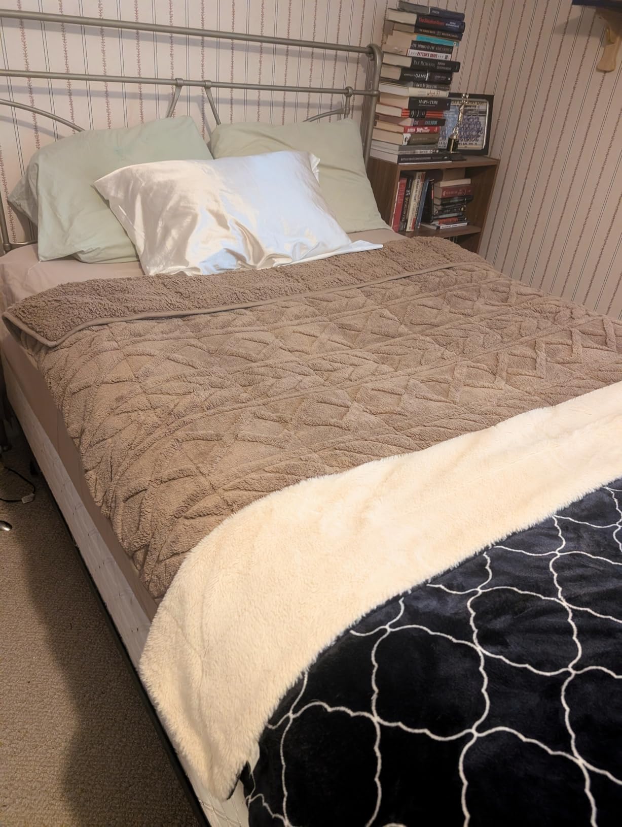 Cottonblue Weighted Blanket 15 lbs Queen Size 60x80 inches, Flannel Shaggy Sherpa Weighted Blanket for Adults Comfortable Weighted Blankets for Calming and Relax, Bed Sofa Heavy Blankets, Grey customer photo 2