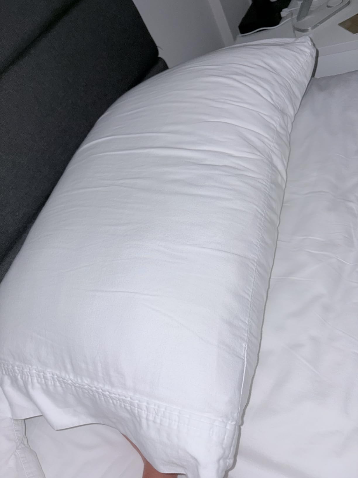 Utopia Bedding Down Alternative Bed Pillows for Sleeping Queen Size (White), Set of 2, Soft & Fluffy Pillow with Cooling, Hotel Quality, Gusseted Pillow for Back, Stomach or Side Sleepers customer photo 2