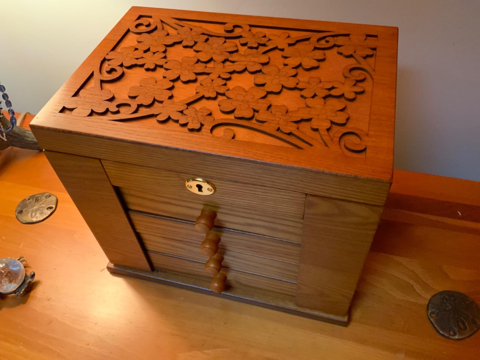 Changsuo Wooden Jewelry Box for Women, Organizer Box of Solid Wood with Lock and Key for Jewelries, Watches, Necklace, Ring, Lockable Storage Case (Cherry) customer photo 2