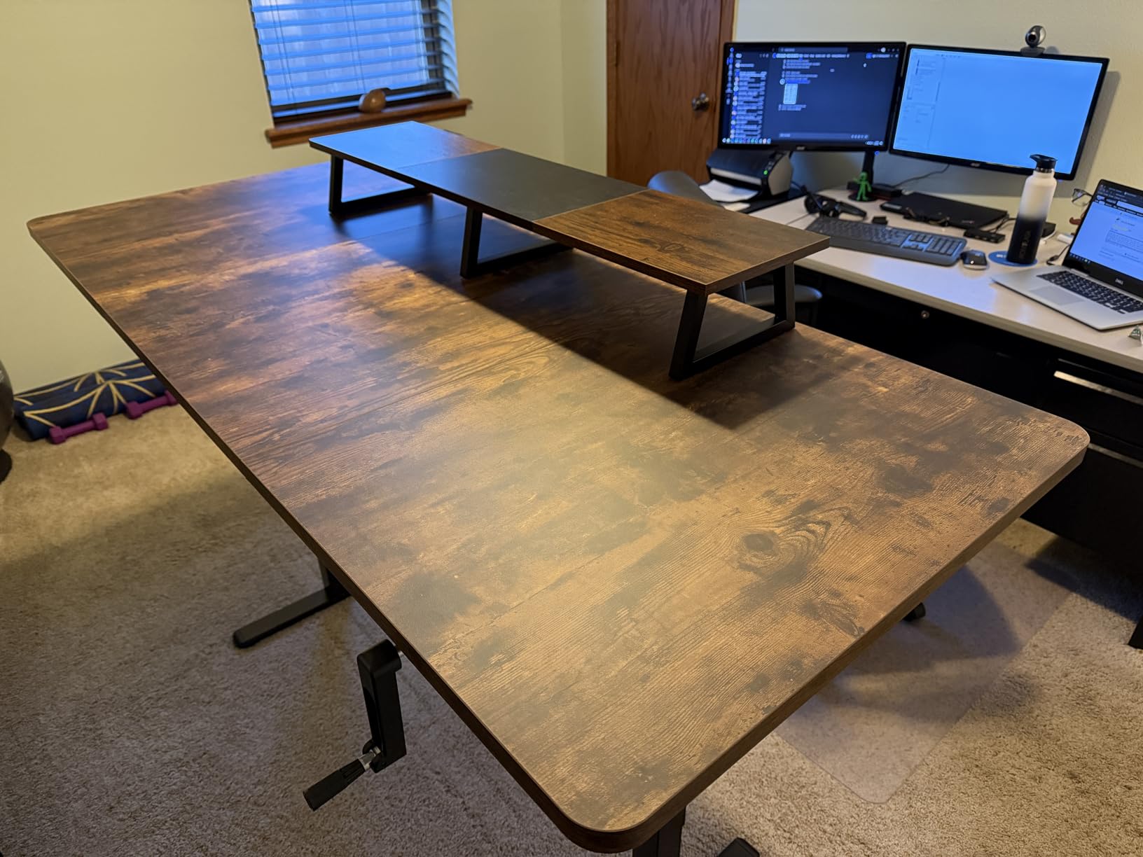 VIVO Manual Height Adjustable 60 x 24 inch Stand Up Desk, Black Solid One-Piece Table Top, Black Frame, Standing Workstation with Foldable Handle, DESK-KIT-MB6B customer photo 1