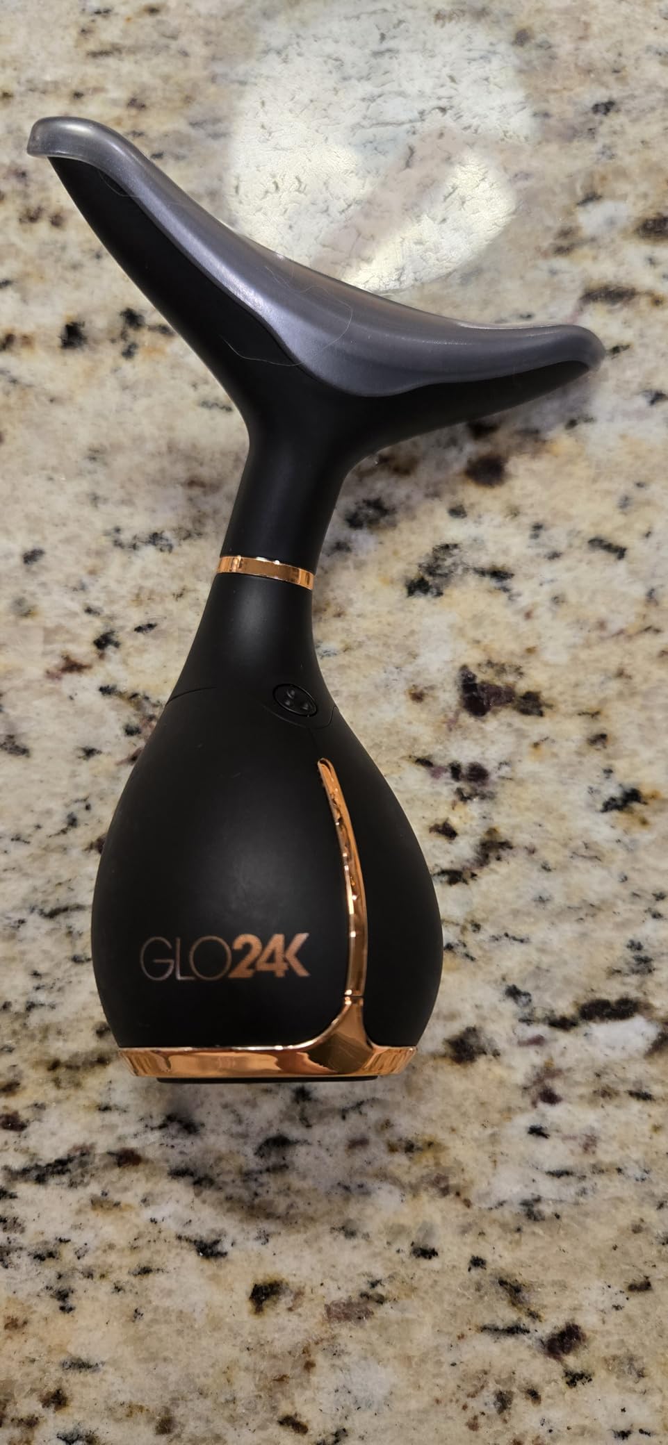 GLO24K Red Light Face & Neck Beauty Device - 3-in-1 Facial Massager Tool with LED & Vibration for Skin Revitalization and Neck Firming customer photo 1