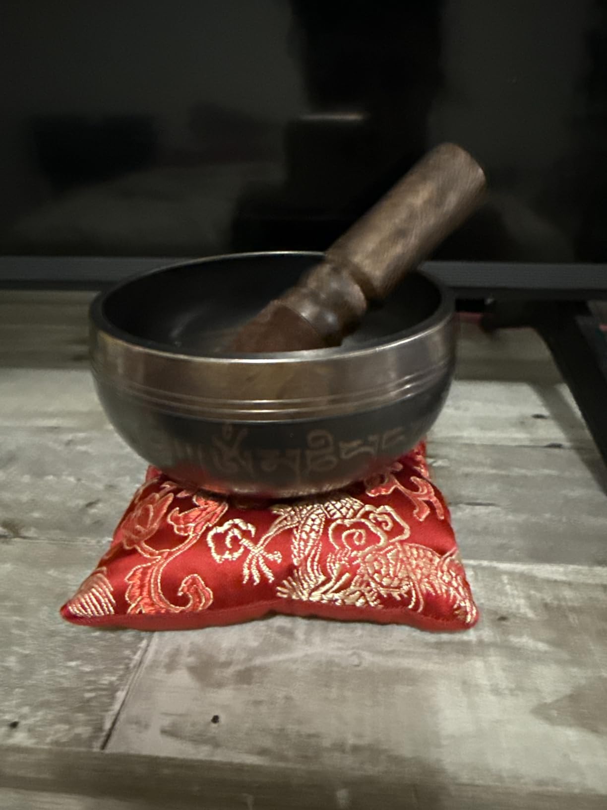 Tibetan Singing Bowl Set - Bronze Master Grade with Pure Tone & Thangka Art - Handmade in Nepal by Himalayan Bazaar (Gold & Yellow) customer photo 2