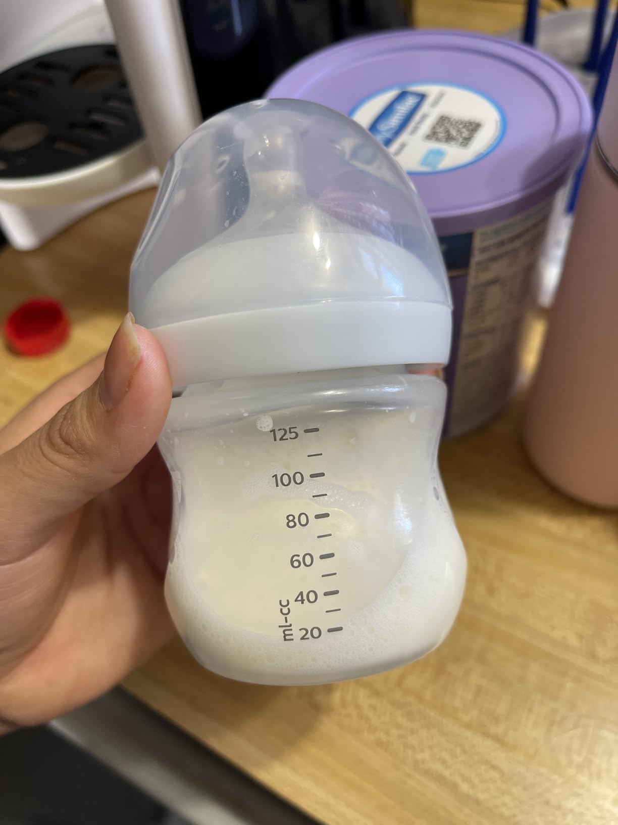 Philips Avent Natural Baby Bottles with Natural Response Nipples (Slow Flow, Flow 2), 4oz, 4-Pack, SCY900/04 customer photo 1