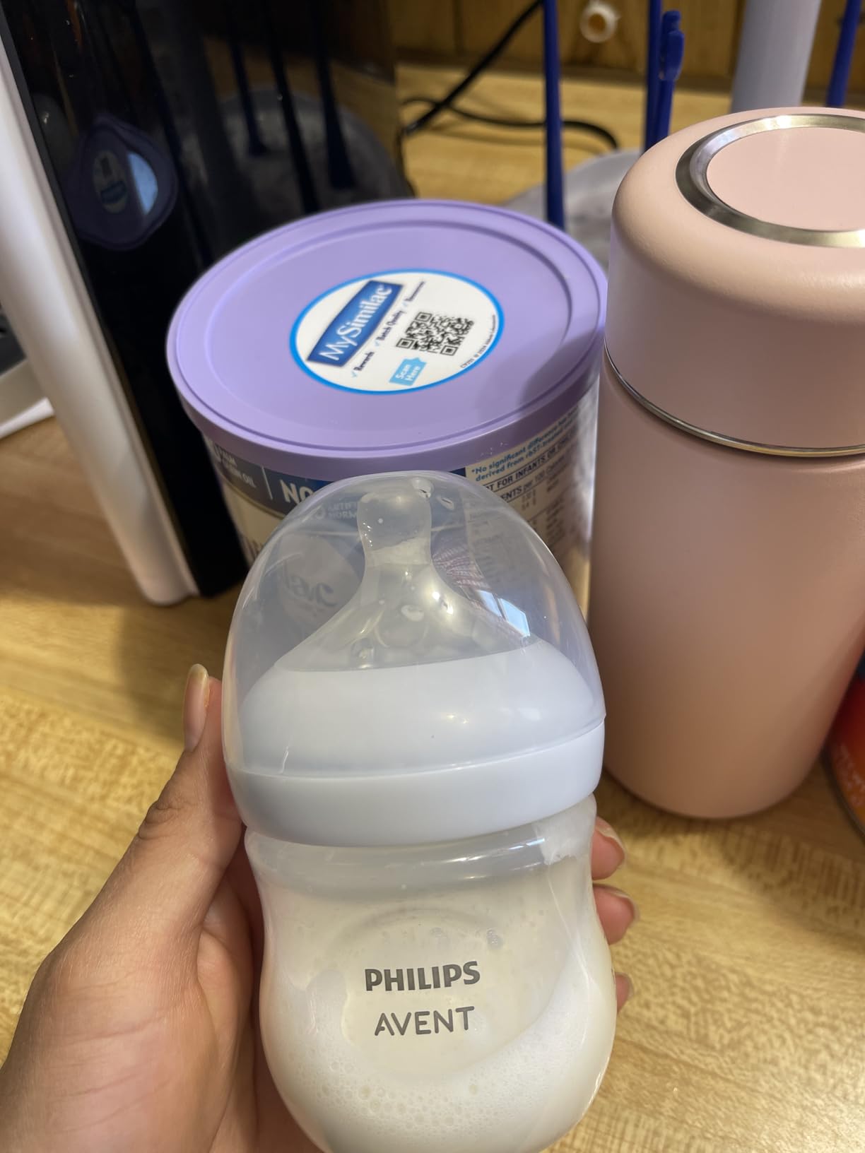 Philips Avent Natural Baby Bottles with Natural Response Nipples (Slow Flow, Flow 2), 4oz, 4-Pack, SCY900/04 customer photo 2