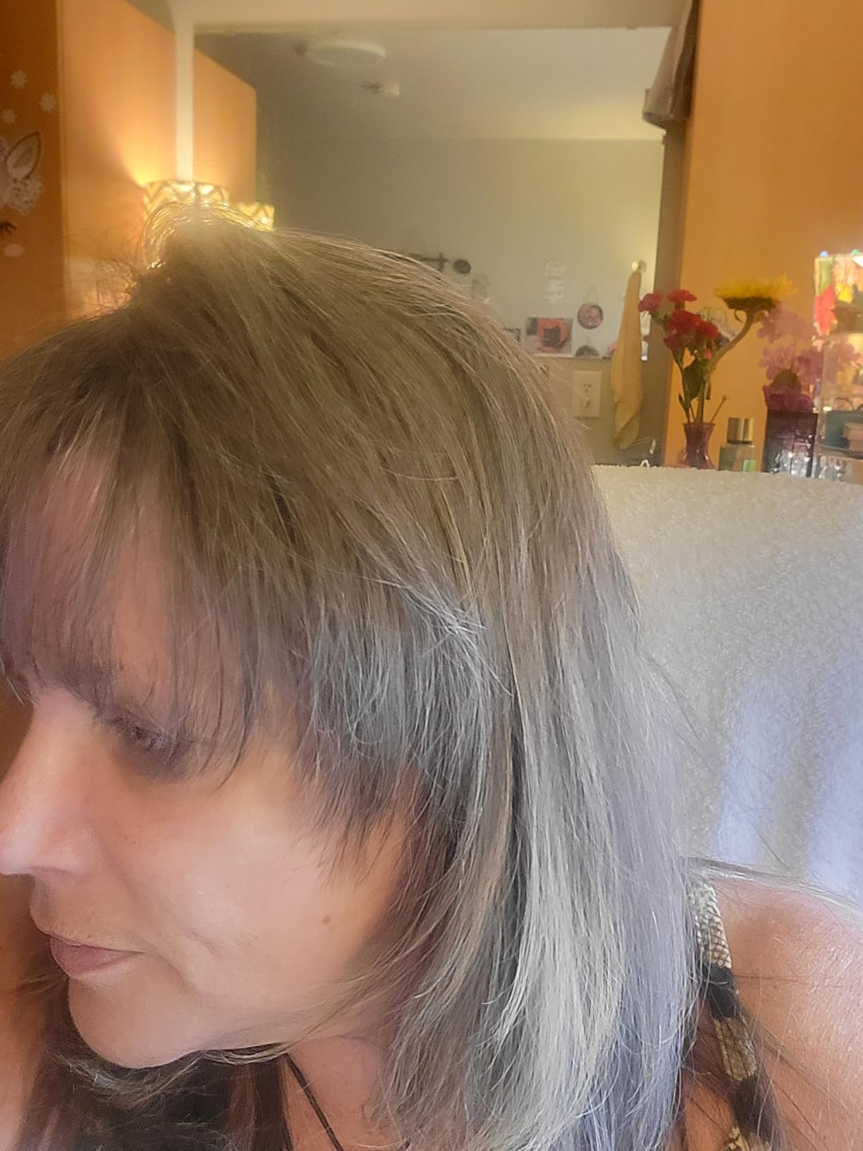 REVLON One-Step Hair Dryer and Styler - Root Booster Round Brush for Styling, Dryer Brush for Fast and Easy Salon-Quality Blowout, More Shine and Less Frizz (1-1/2 in) customer photo 1