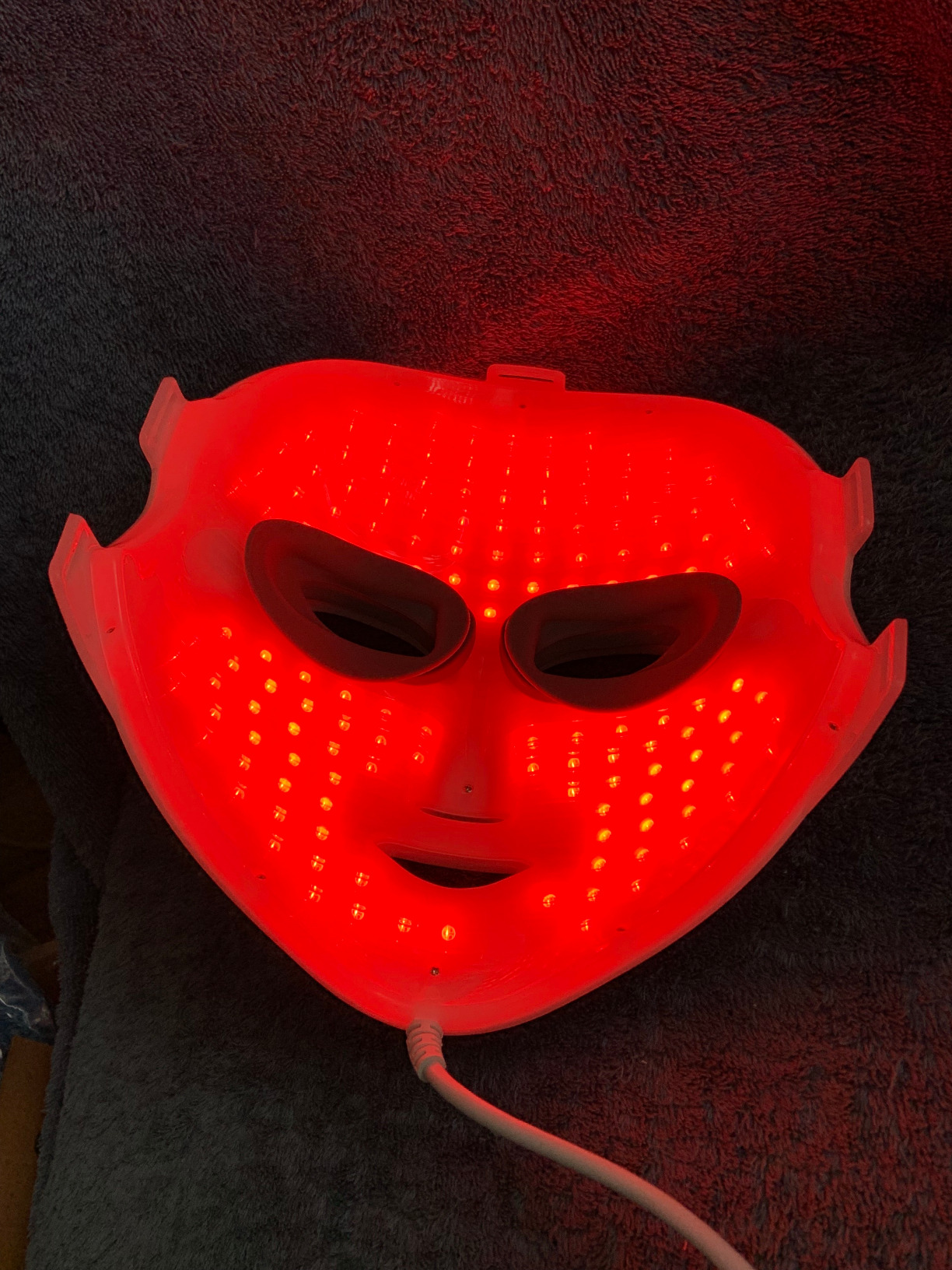 NEWKEY Blue Light Therapy Mask for Acne, Red Light 660nm & Blue Light 465nm Anti Acne for Full Face Blemishes, Redness, Post-Acne Scars & Rosacea, for All Skin Types, 10-Min Treatment, Plug-in customer photo 2