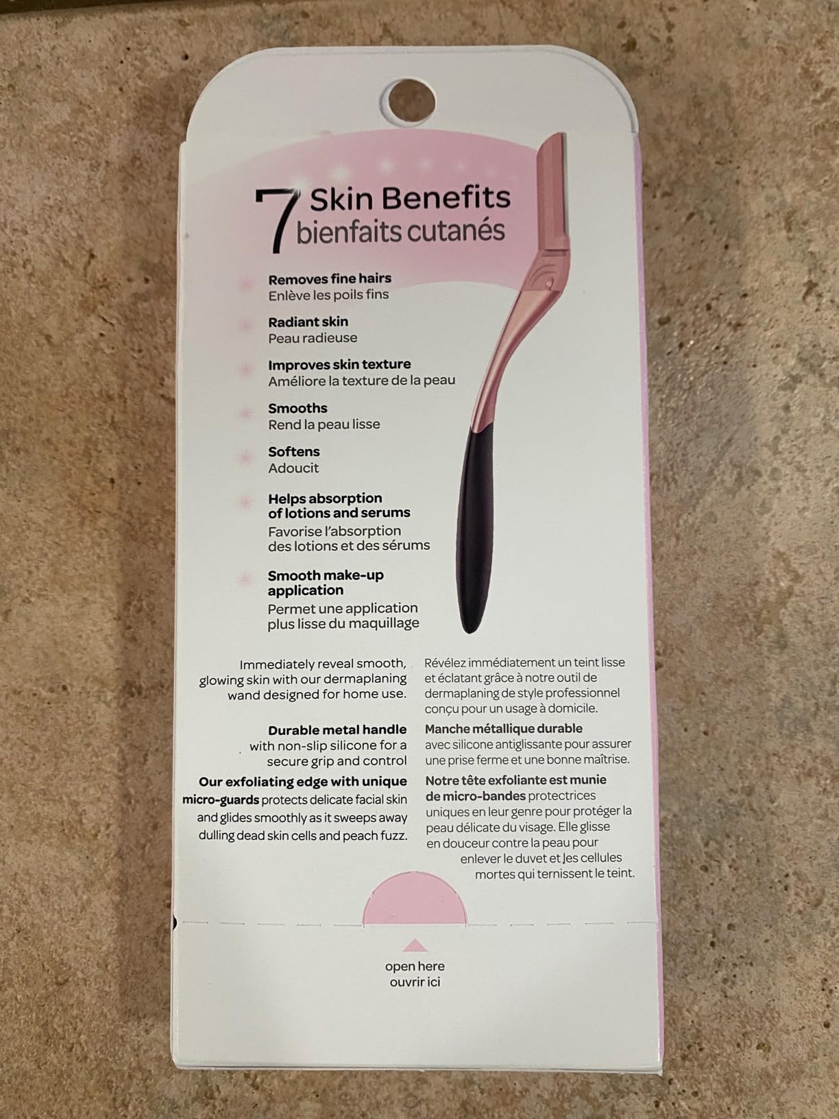 Schick Hydro Silk Dermaplaning Wand with Weighted Metal Handle and 6 Refill Blades customer photo 2