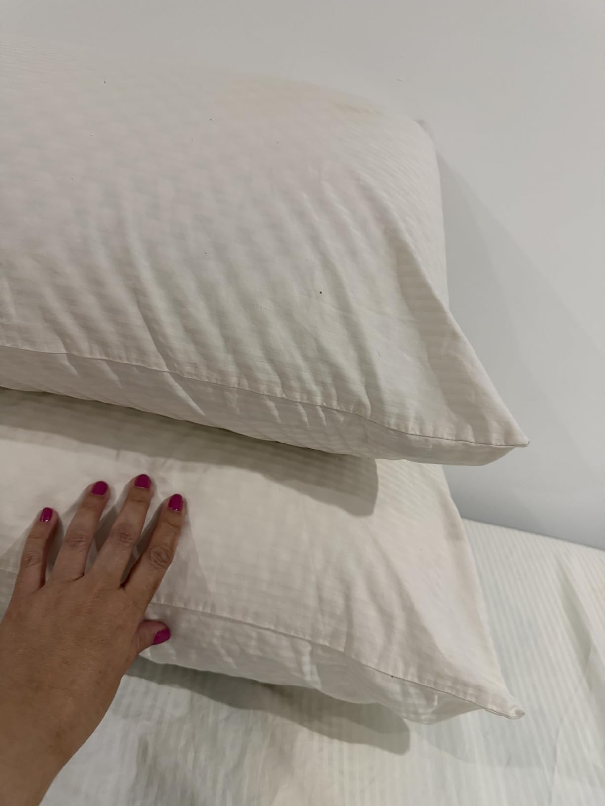 OSBED Cooling Adjustable Shredded Memory Foam Pillows Queen Size Set of 2 - Temperature-Regulating for All Sleepers with Dual Airflow Ventilation (CertiPUR-US & Hypoallergenic & Machine Washable) customer photo 1