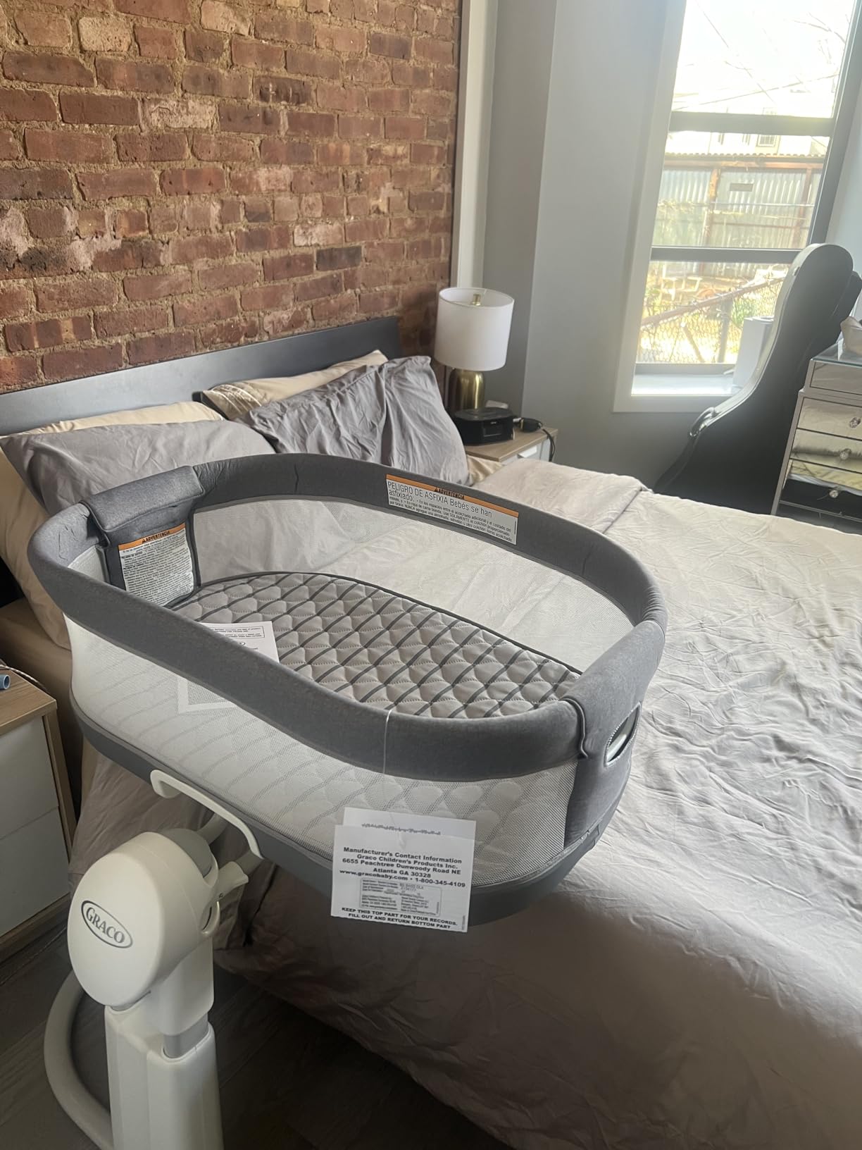 Graco DreamMore Bedside Bassinet Deluxe with Calming Motion customer photo 2