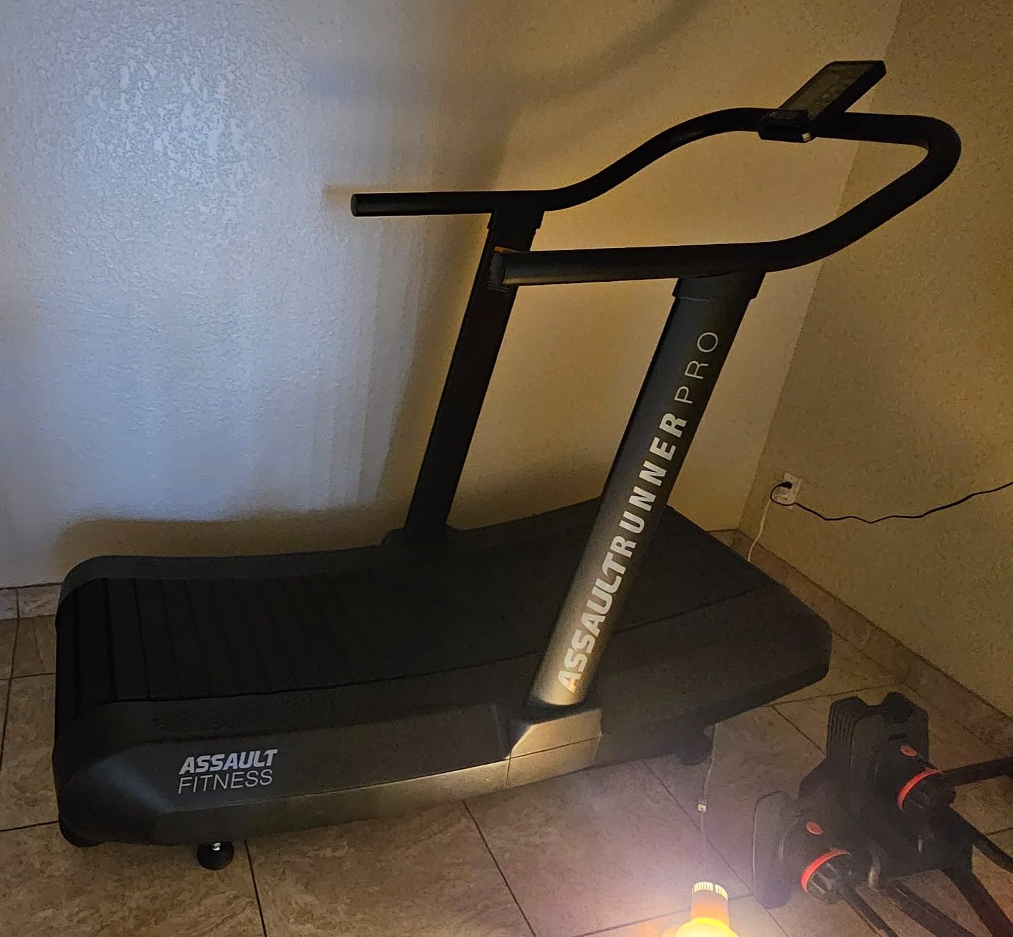 Assault Fitness Runner Pro - Motorless Curved Treadmill for HIIT, Cardio, and Endurance Training customer photo 2