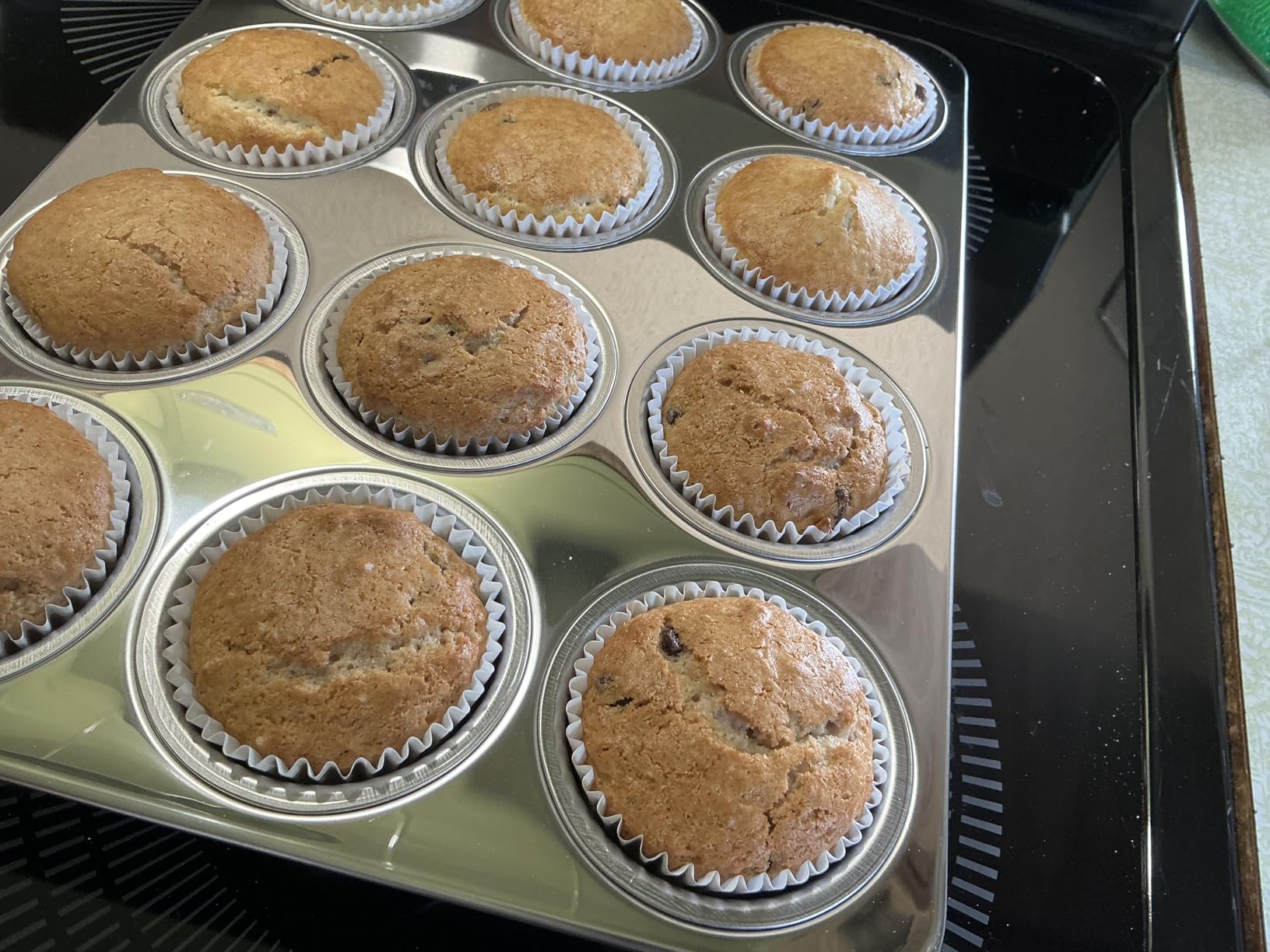 TeamFar 12-Cup Muffin Pan, Stainless Steel Muffin Tin Metal Cupcake Baking Pan for Oven, Regular Size & Non Toxic, Easy Clean & Dishwasher Safe customer photo 2