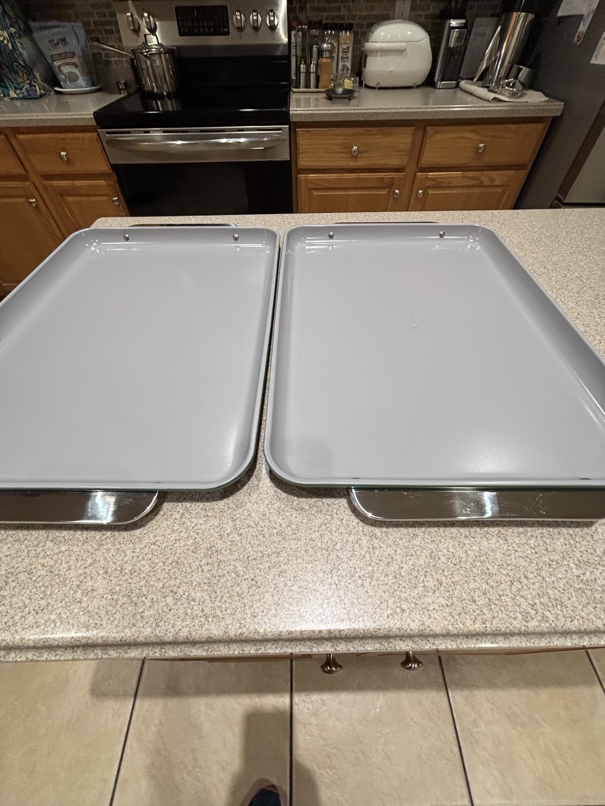 Caraway Non-Stick Ceramic Baking Sheet - Naturally Slick Ceramic Coating - Non-Toxic, PTFE & PFOA Free - Perfect for Baking, Roasting, and More - Medium (15