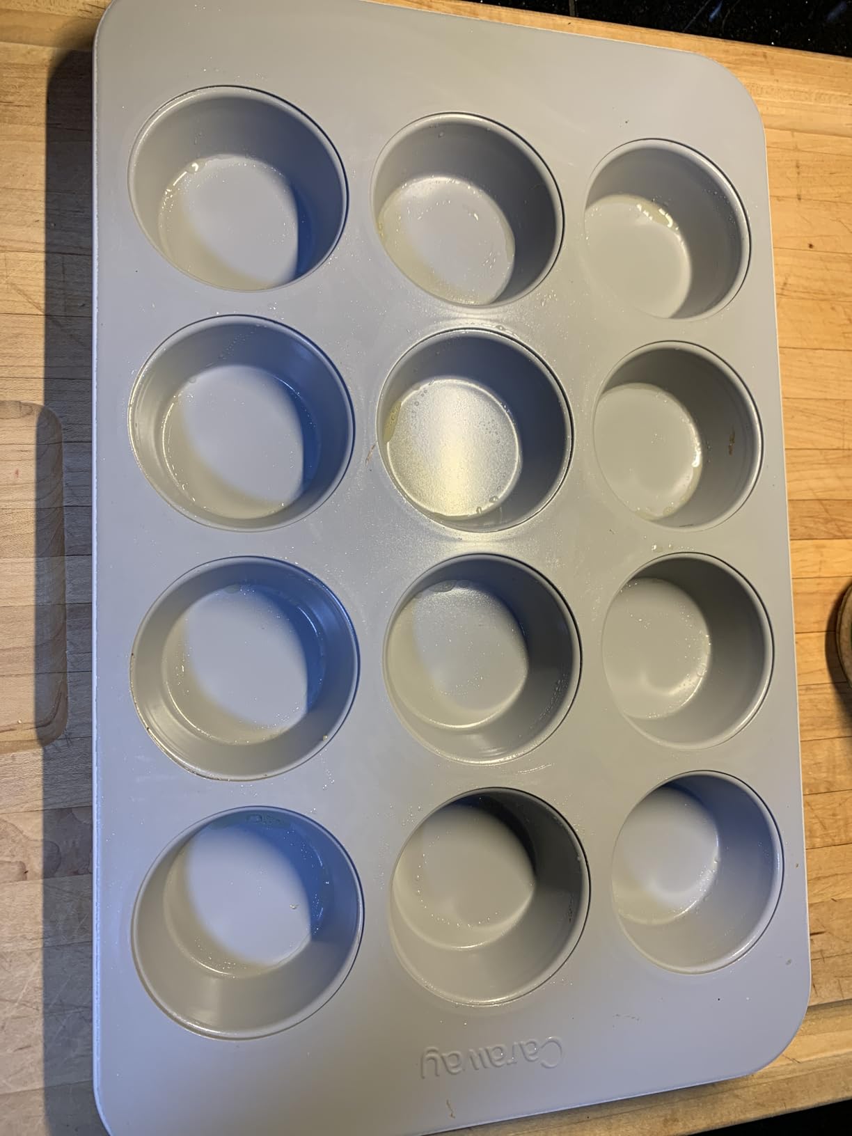 Caraway Non-Stick Ceramic 12-Cup Muffin Pan - Naturally Slick Ceramic Coating - Non-Toxic, PTFE & PFOA Free - Perfect for Cupcakes, Muffins, and More - Cream customer photo 2