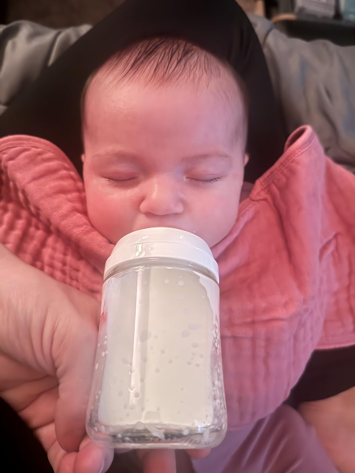 Pigeon Glass Nursing Bottle Wide Neck, Anti-Colic, Streamlined Body, Natural Feel, Easy to Clean, Heat-Resistant, 5.4 Oz (Pack of 2), Includes 2pcs SS Nipples (0m+) customer photo 1