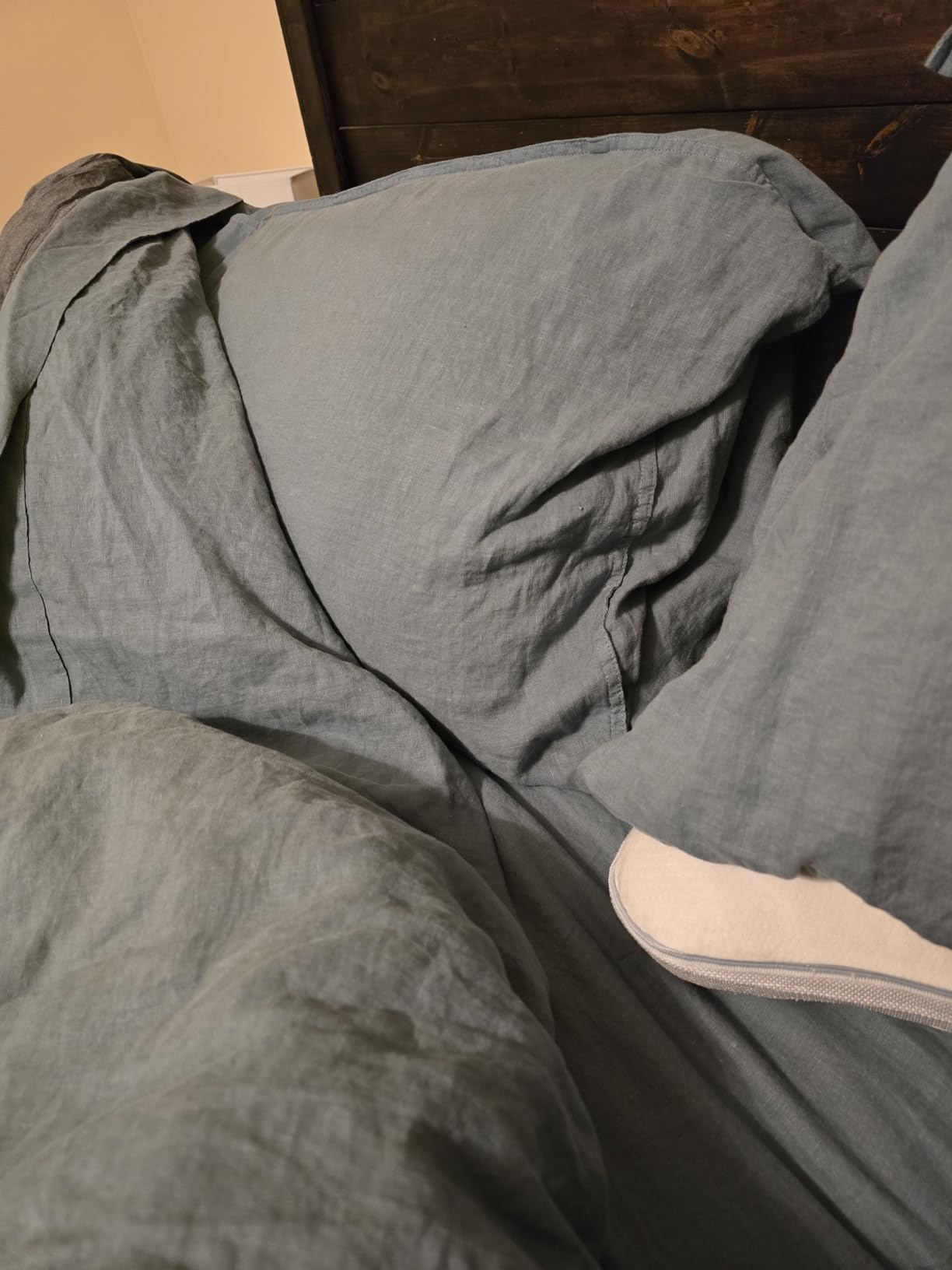 EVERLY Linen Queen Sheets Set, 100% Stonewashed French Linen Bed Sheets Deep Pocket Sheets, 4 Pieces (1 Flat Sheet, 1 Fitted Sheet, 2 Pillowcases) Natural Flax Bedding Set-Graphite Blue customer photo 1
