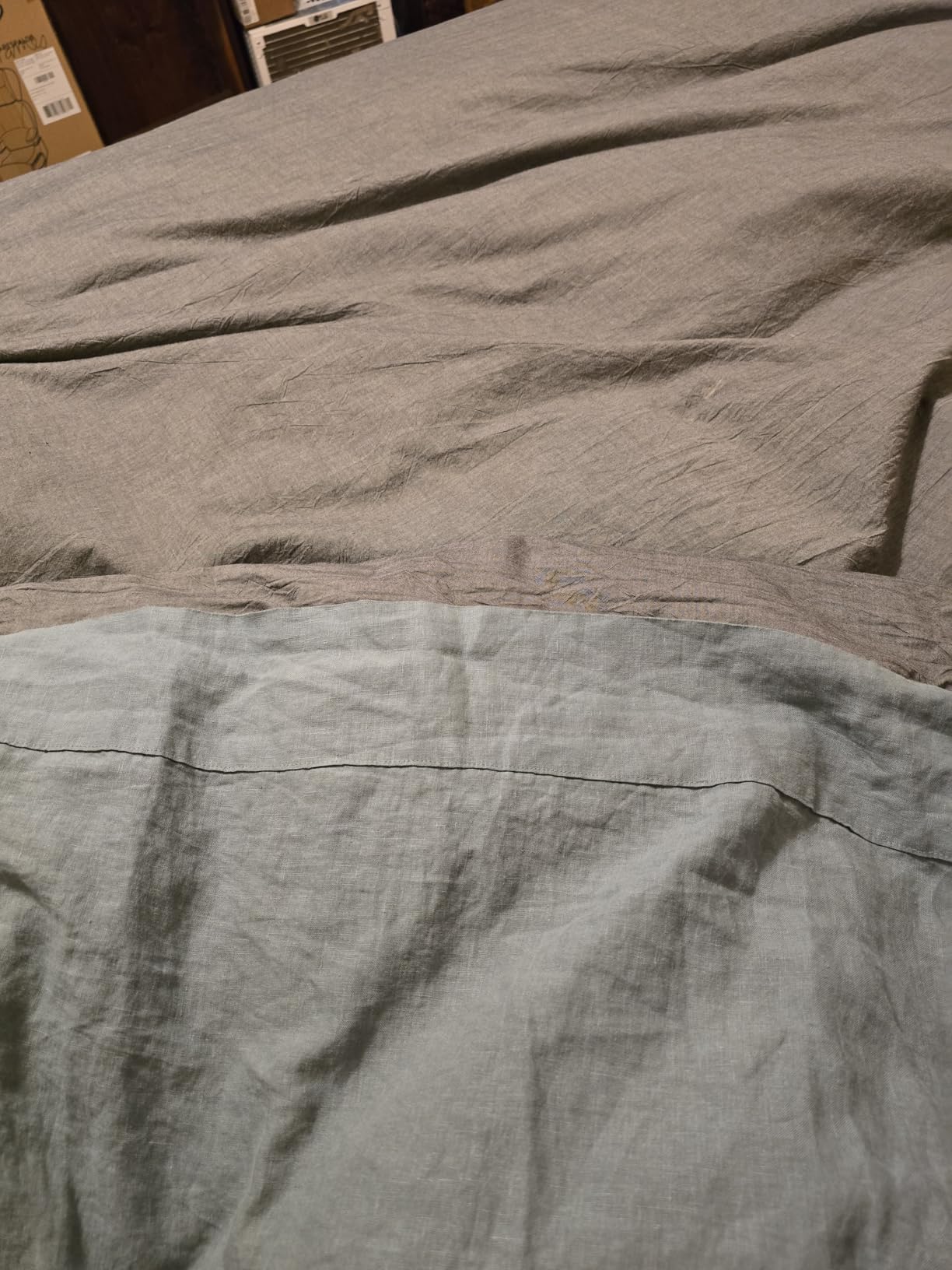 EVERLY Linen Queen Sheets Set, 100% Stonewashed French Linen Bed Sheets Deep Pocket Sheets, 4 Pieces (1 Flat Sheet, 1 Fitted Sheet, 2 Pillowcases) Natural Flax Bedding Set-Graphite Blue customer photo 2