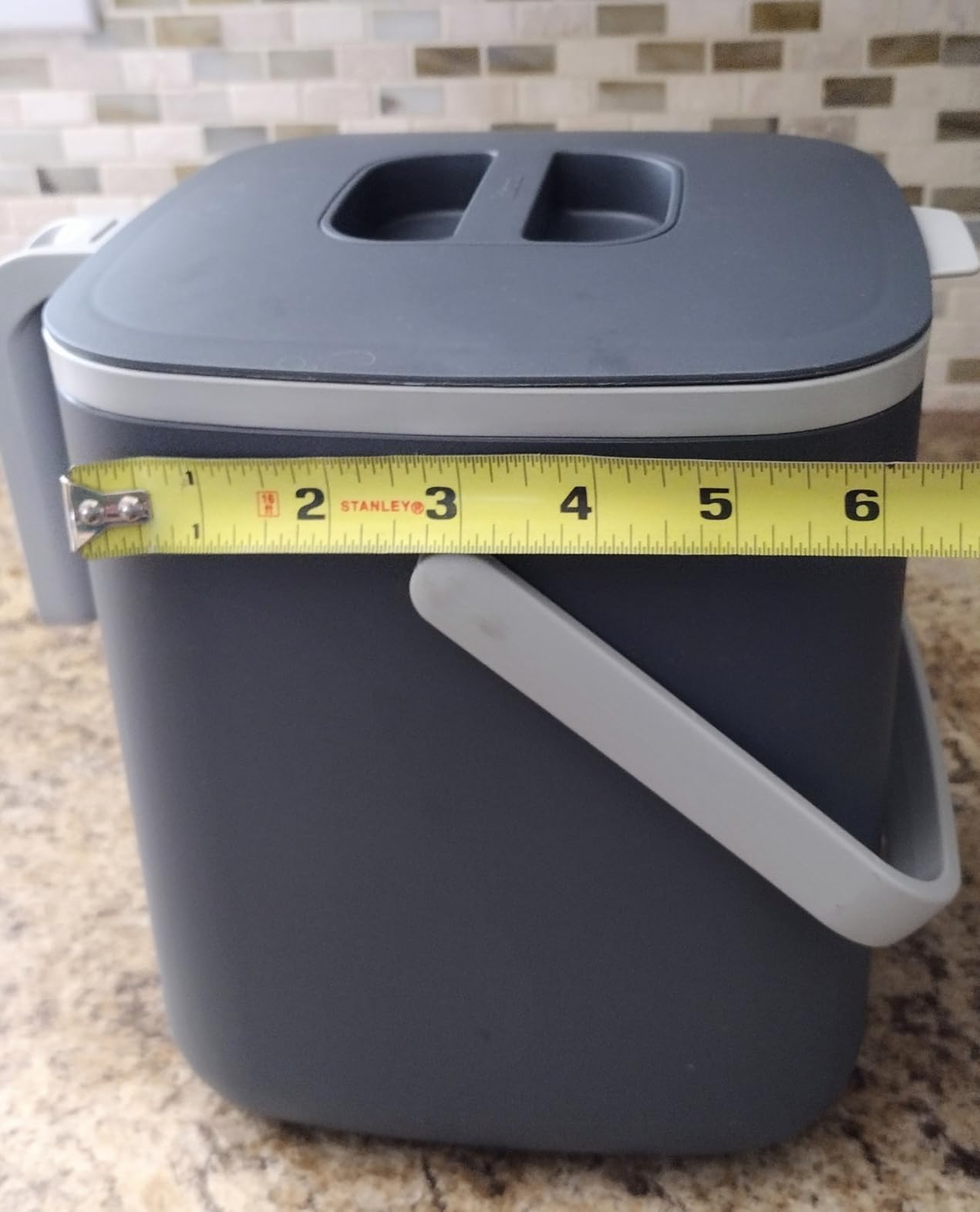 Blue Ginkgo Kitchen Compost Bin [5L / 1.32 GAL] - Filter-Free, Odor-Tight Countertop Food Waste Pail with Handles (Made in Korea, Gray) customer photo 2