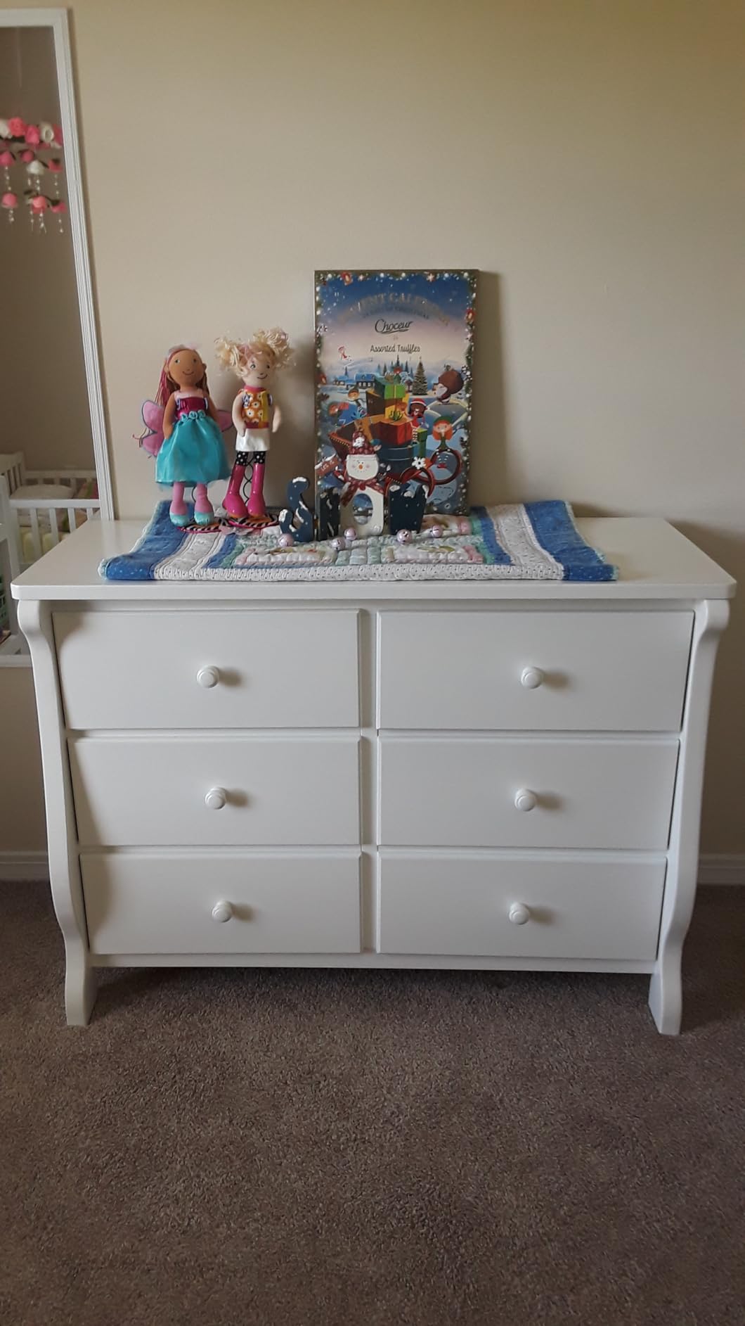 Delta Children Universal 6 Drawer Dresser with Interlocking Drawers - Greenguard Gold Certified, Grey customer photo 2