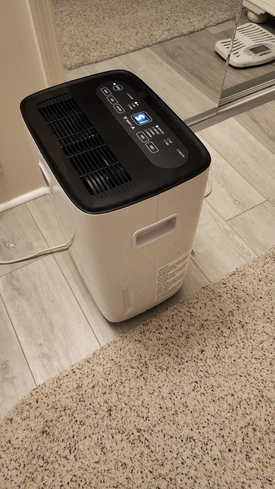 Yaufey 6000 Sq. Ft. Energy Star Certified Dehumidifier, Max 120 Pints Dehumidifier for Basement with Drain Hose, Smart Compressor with Intelligent Humidity Control, Dehumidifiers for Home Bedroom customer photo 2