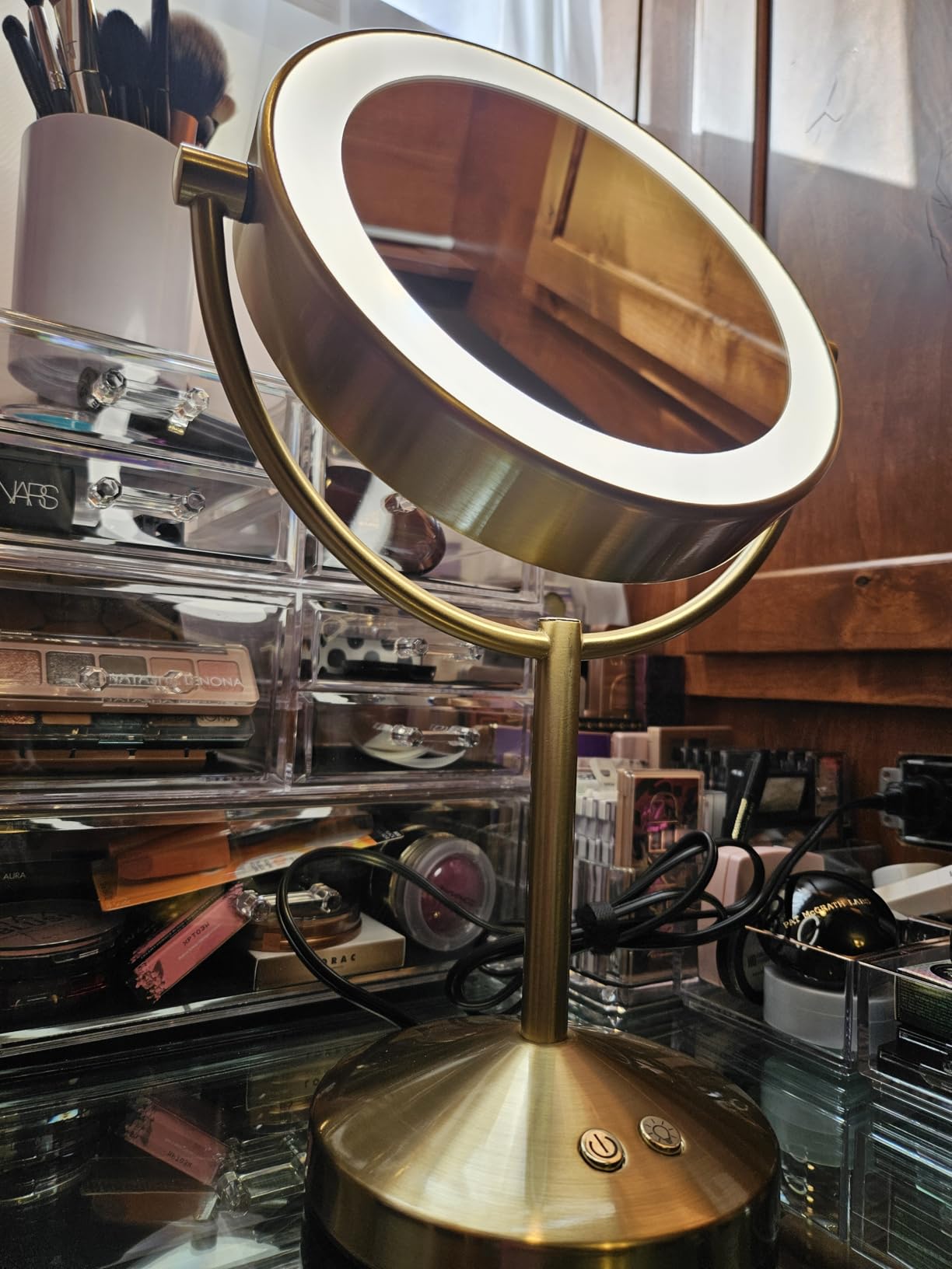 Conair Double-Sided 1X/10X Magnifying LED Vanity Mirror | 1X/10X Double-Sided Mirror with 3 LED Color Modes and 360 Degree Rotation, Satin Nickel, BE401X2L customer photo 1