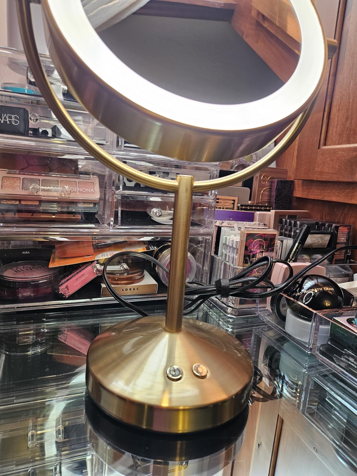 Conair Double-Sided 1X/10X Magnifying LED Vanity Mirror | 1X/10X Double-Sided Mirror with 3 LED Color Modes and 360 Degree Rotation, Satin Nickel, BE401X2L customer photo 2