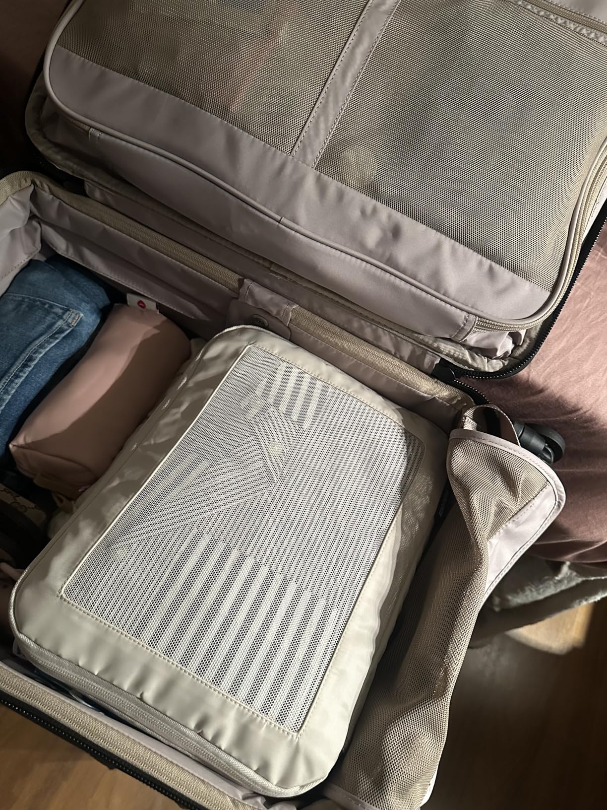 Aerotrunk Compression Packing Cubes for Travel - Luggage Organizer Bags - Double Zipper Packing Cubes for Suitcases (6-Pack, Beige) customer photo 1