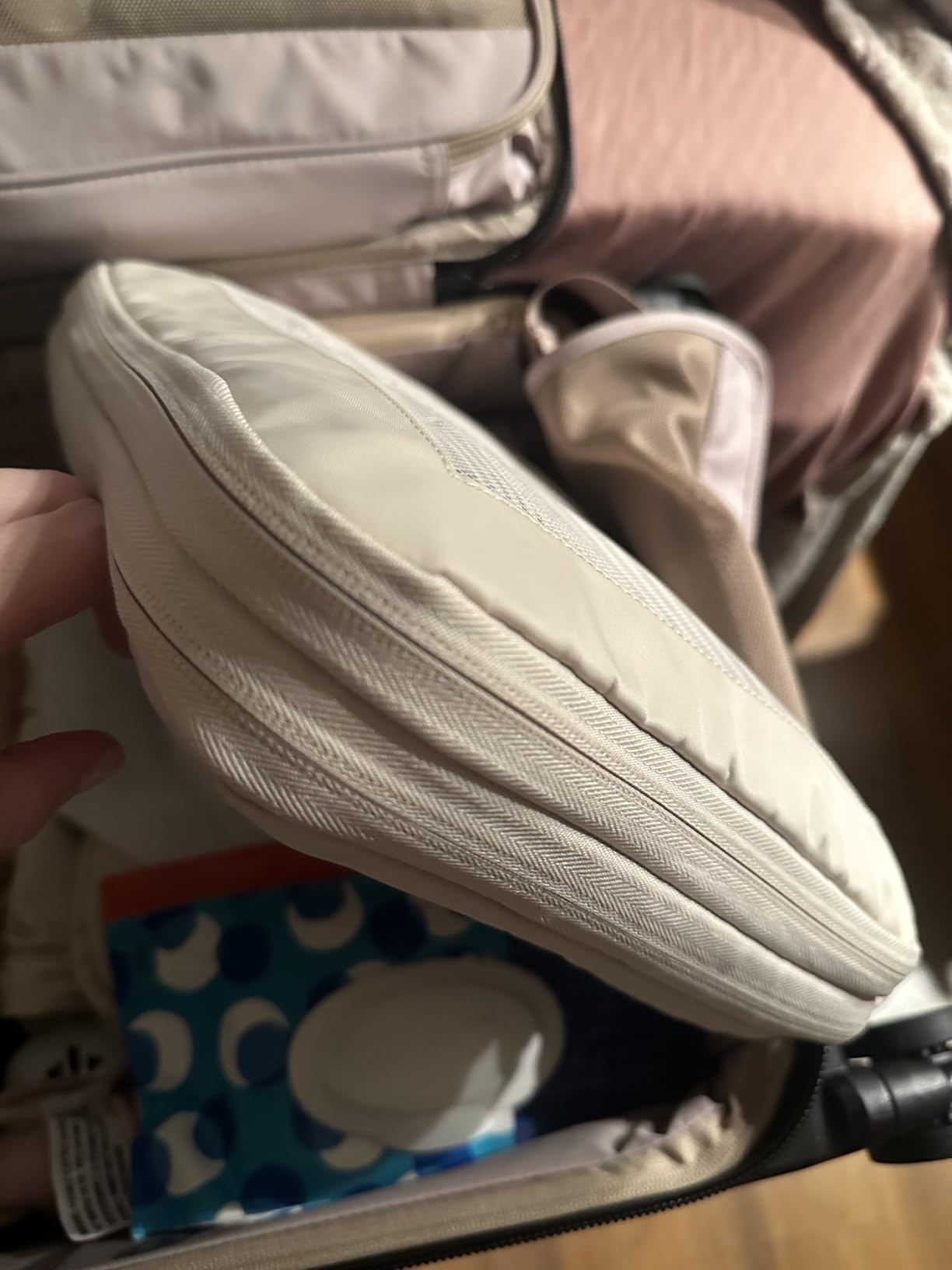 Aerotrunk Compression Packing Cubes for Travel - Luggage Organizer Bags - Double Zipper Packing Cubes for Suitcases (6-Pack, Beige) customer photo 2
