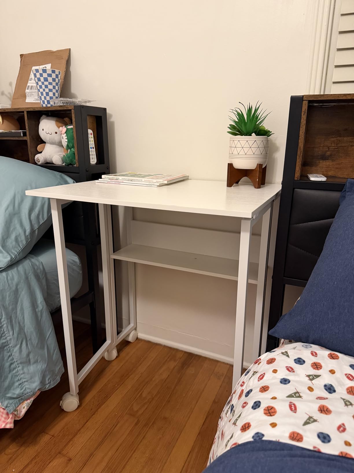 GreenForest Folding Desk with Wheels, 24.8 Inch Compact Rolling Computer Table with Storage Shelf, Portable Mobile Workstation for Small Spaces, Easy Assembly, Oak customer photo 2