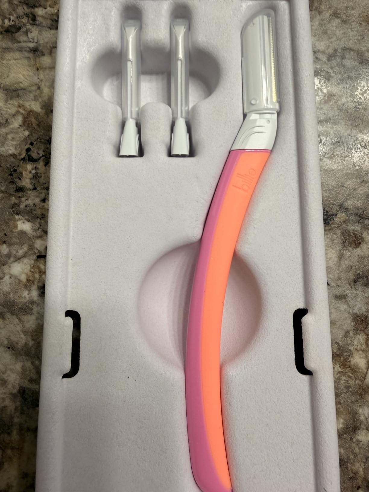 Billie Dermaplane Starter Kit - Reusable Handle + 3 Refill Blades - Malibu customer photo 1
