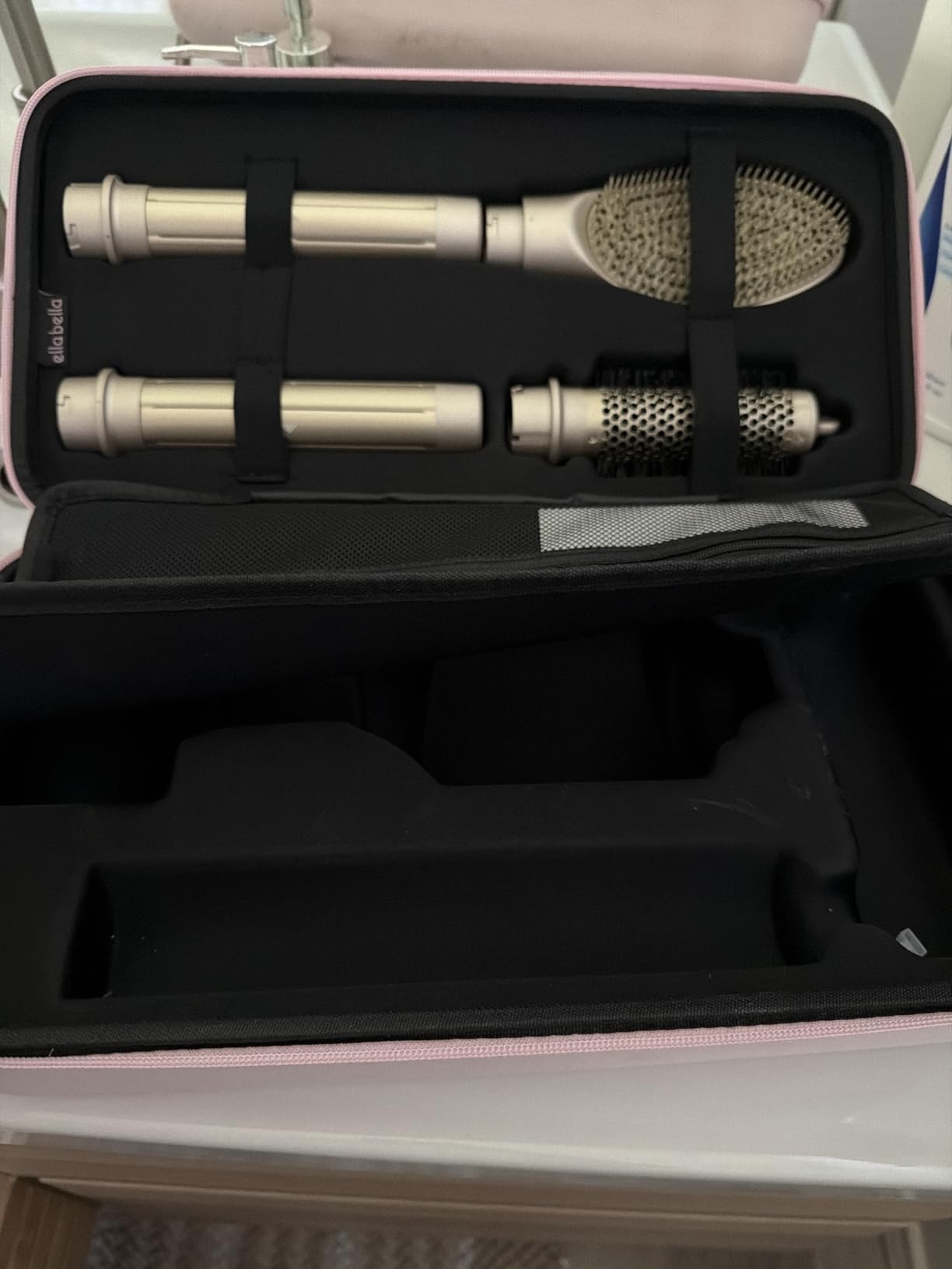 ELLA BELLA 6 in 1 Professional Hot Air Styler - Powerful Hair Dryer & Straightener Set - Styling Without Heat Damage - Fast Drying Curling Volumizing Straightening - Includes Protective Travel Case customer photo 2